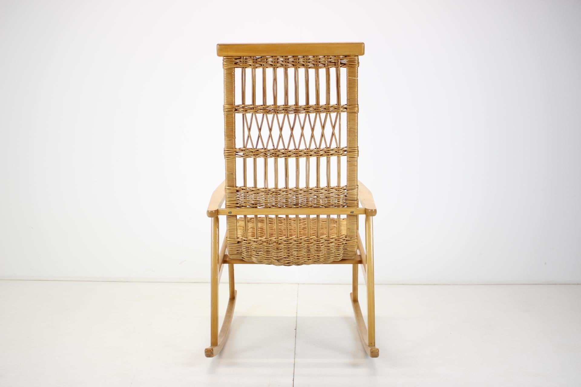 Mid-Century Rattan Rocking Chairs, 1960's In Good Condition For Sale In Praha, CZ