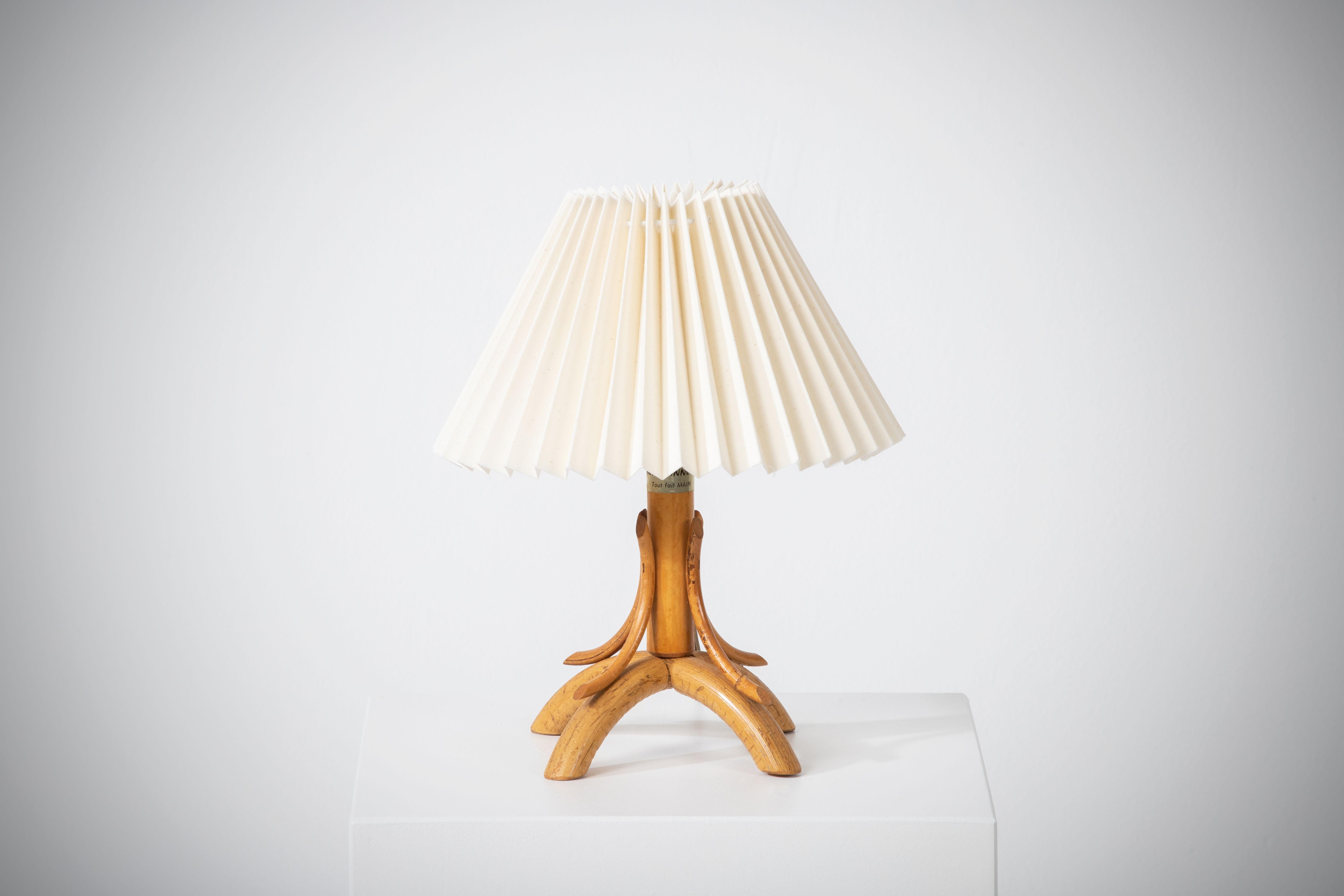 French midcentury Rattan lamp in style of Louis Sognot, France, 1960s.
Originality, soft and warm light, to be placed in any room of the house.
Good vintage condition.

 