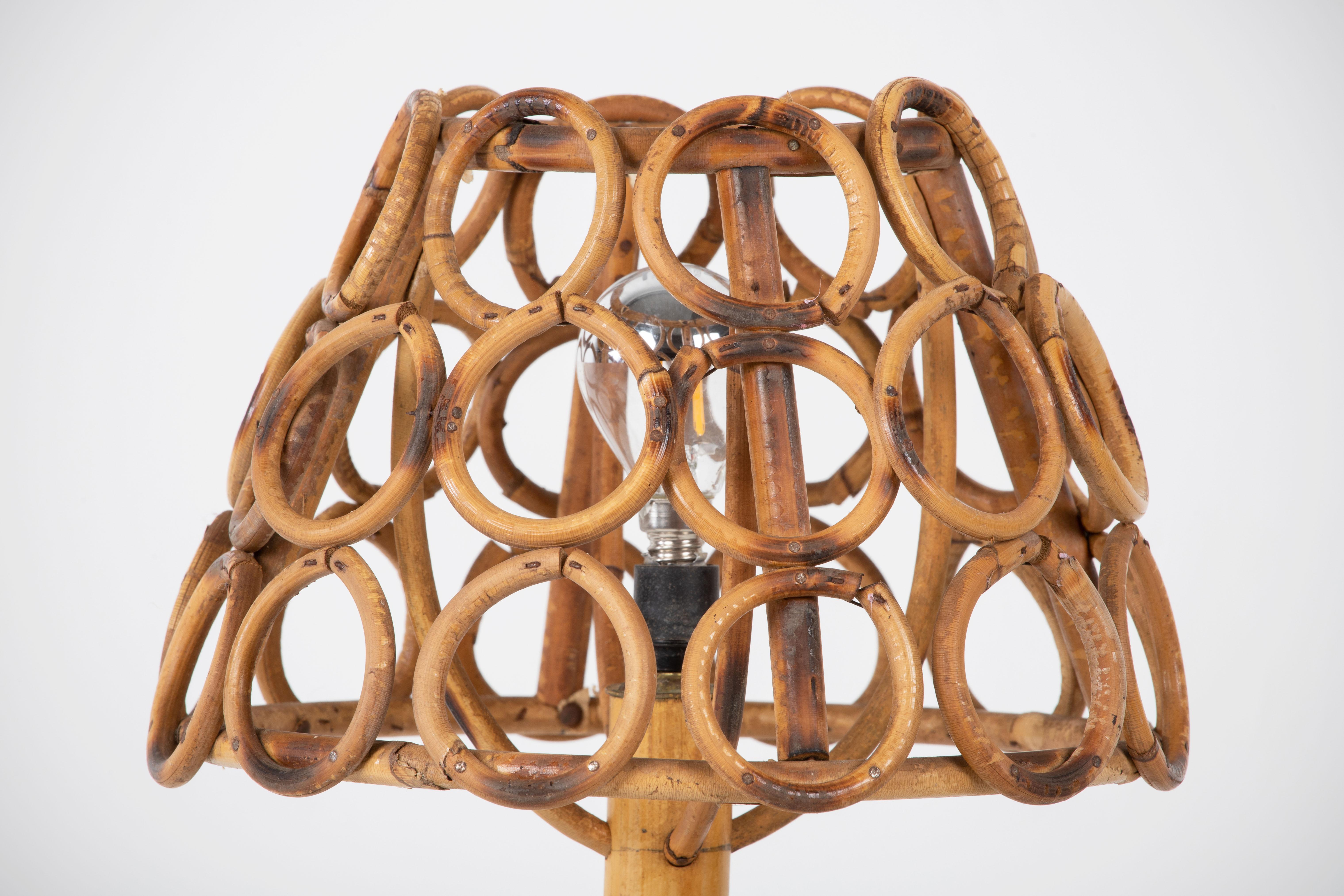 Lámpara de mesa de ratán de mediados de siglo, Louis Sognot, Francia, 1960 Ratán en venta