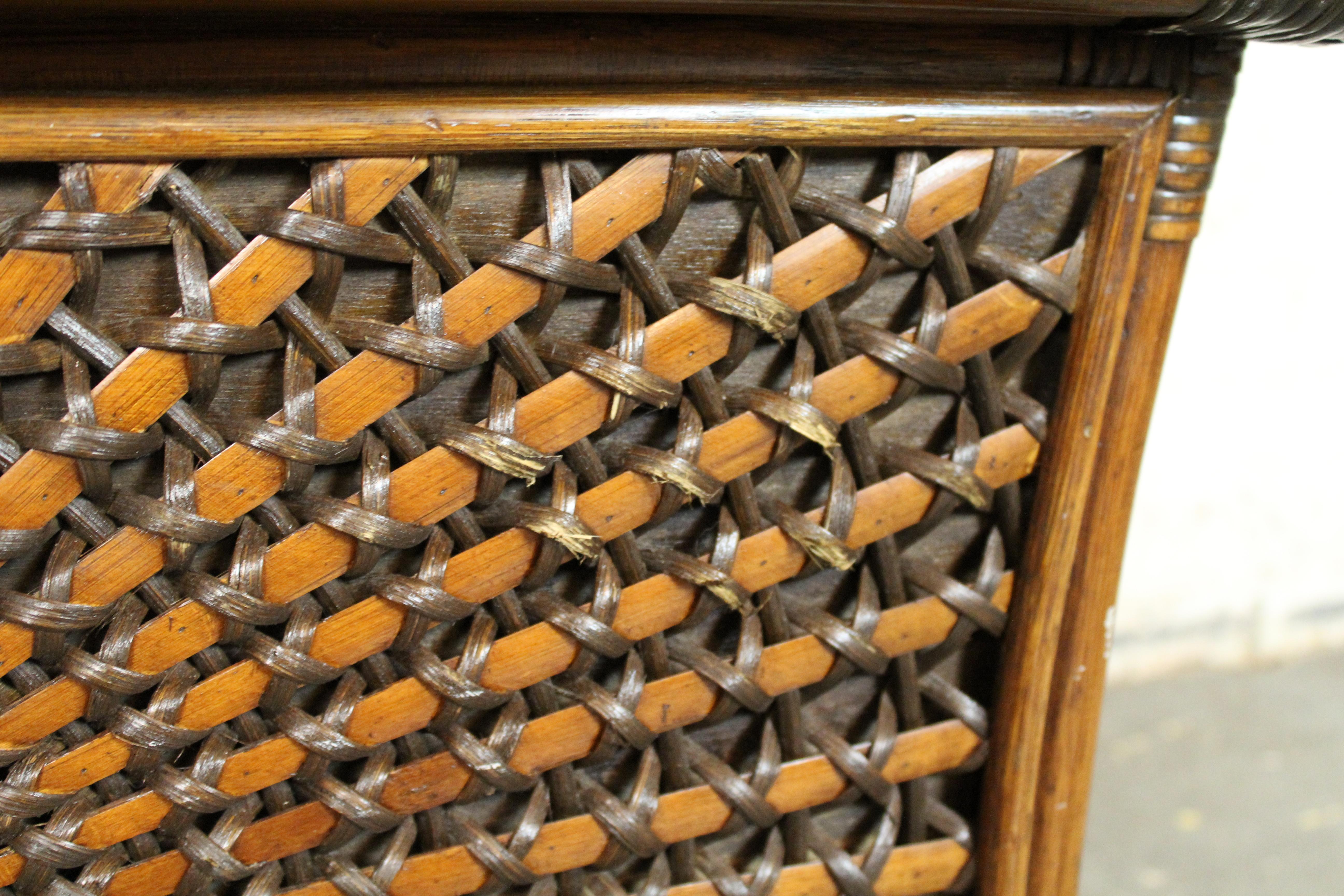 Baule in rattan di metà secolo in vendita 3