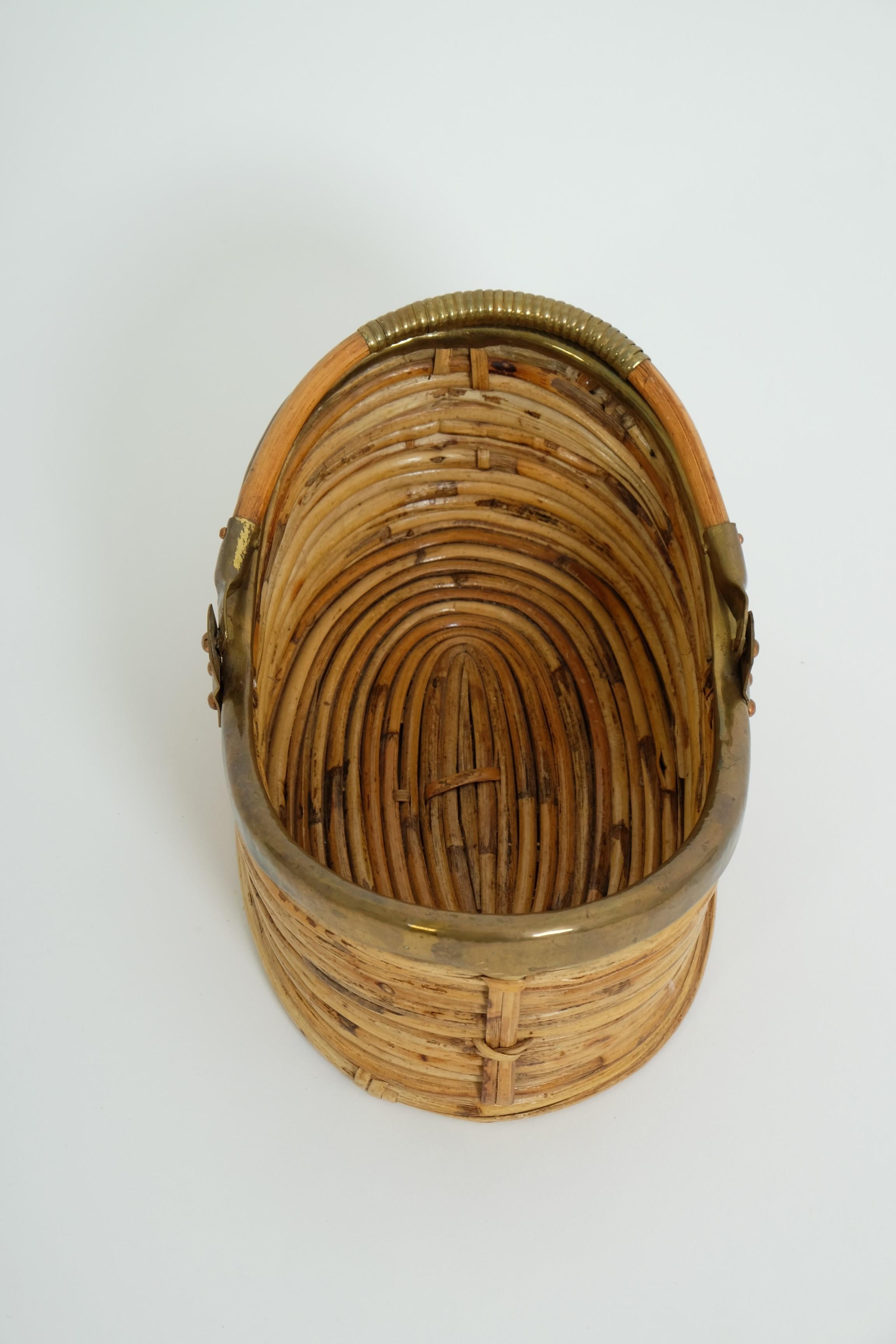 Panier en osier de rotin avec anse, The Modernity, Italie, années 1970 en vente 1