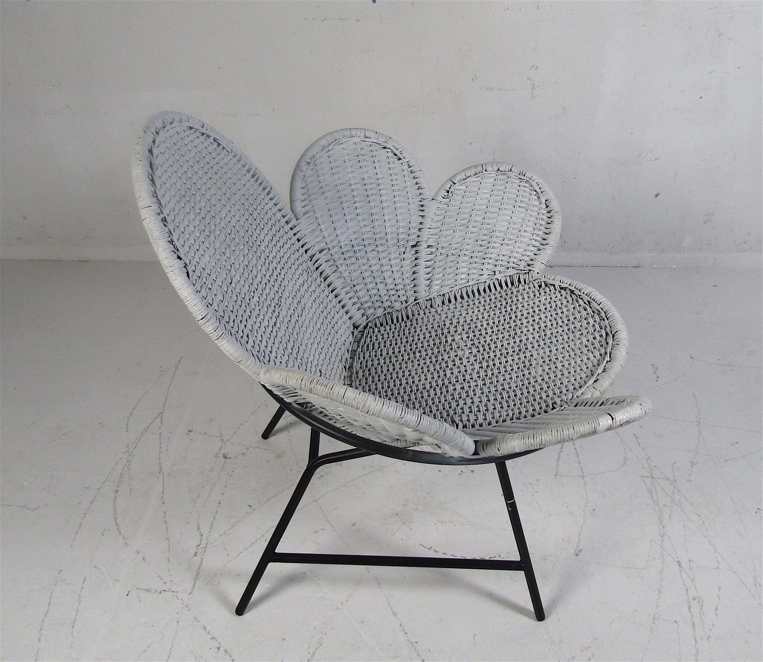 Midcentury Rattan Wicker Tulip Chair In Good Condition In Brooklyn, NY