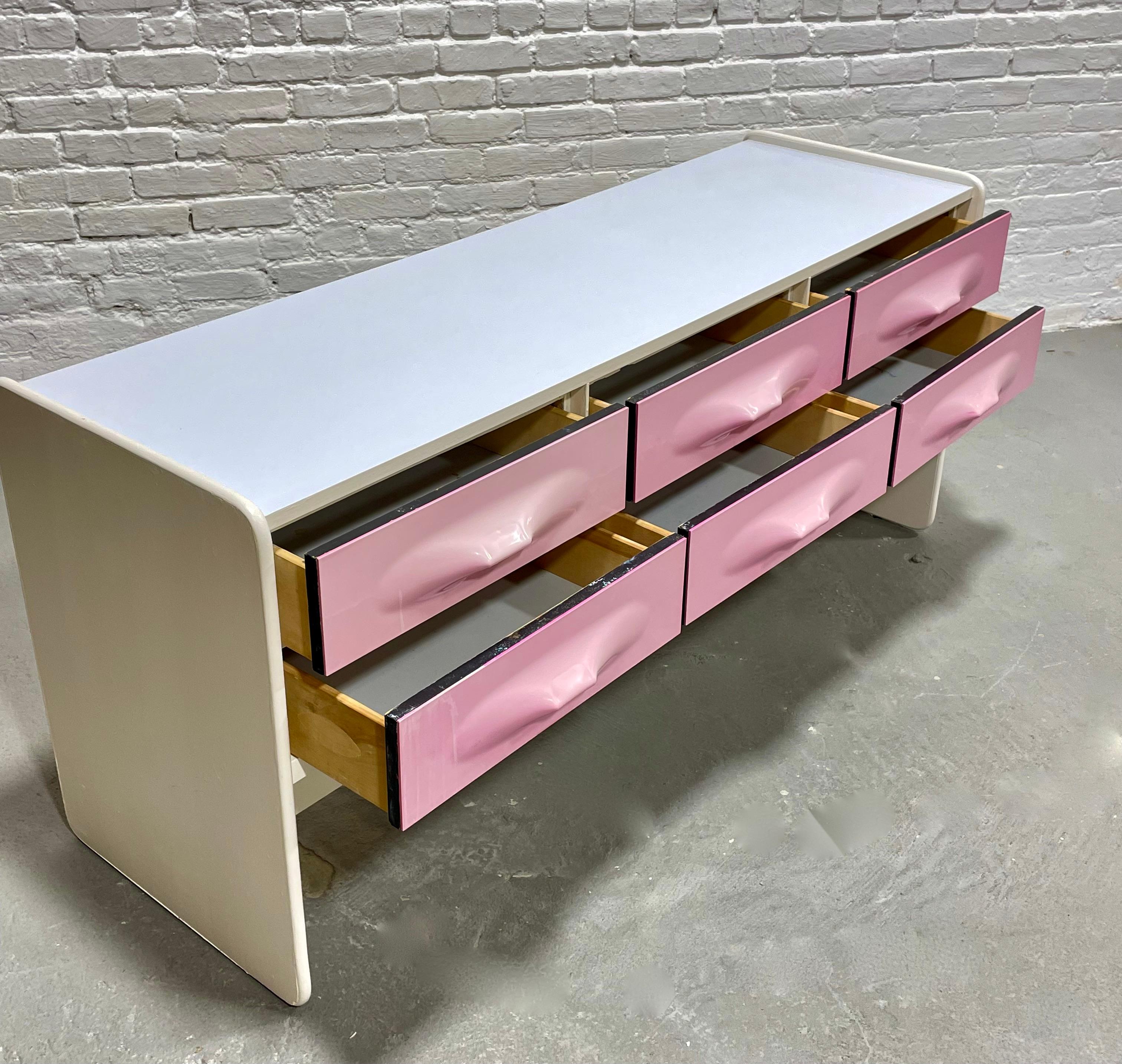 Midcentury Raymond Loewy Styled Molded Long Dresser by Giovanni Maur for Trecor 1