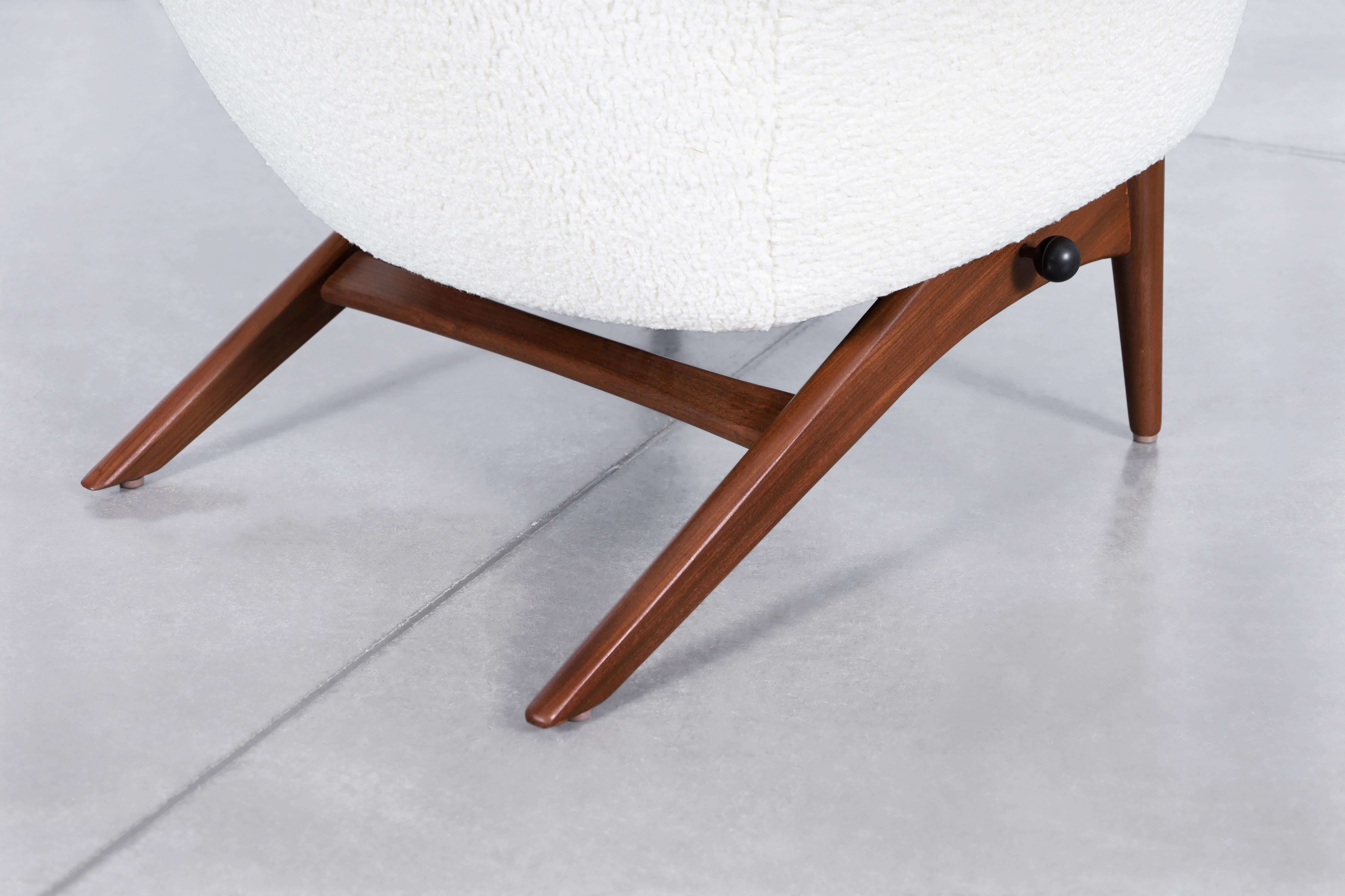 Silla reclinable y otomana de mediados de siglo de H.W. Klein para Bramin en venta 4