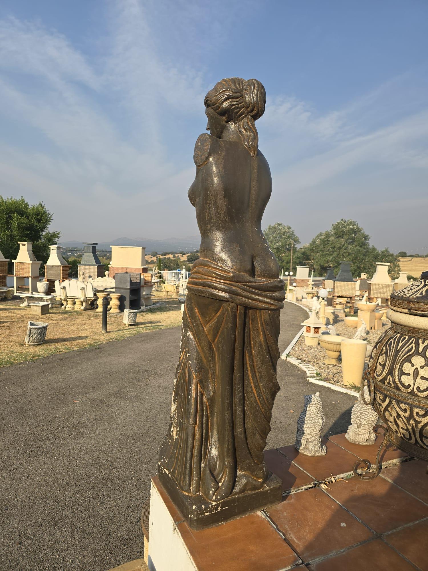 Scultura Venere di Milo in pietra ricostituita di metà secolo, anni '50 in vendita 10