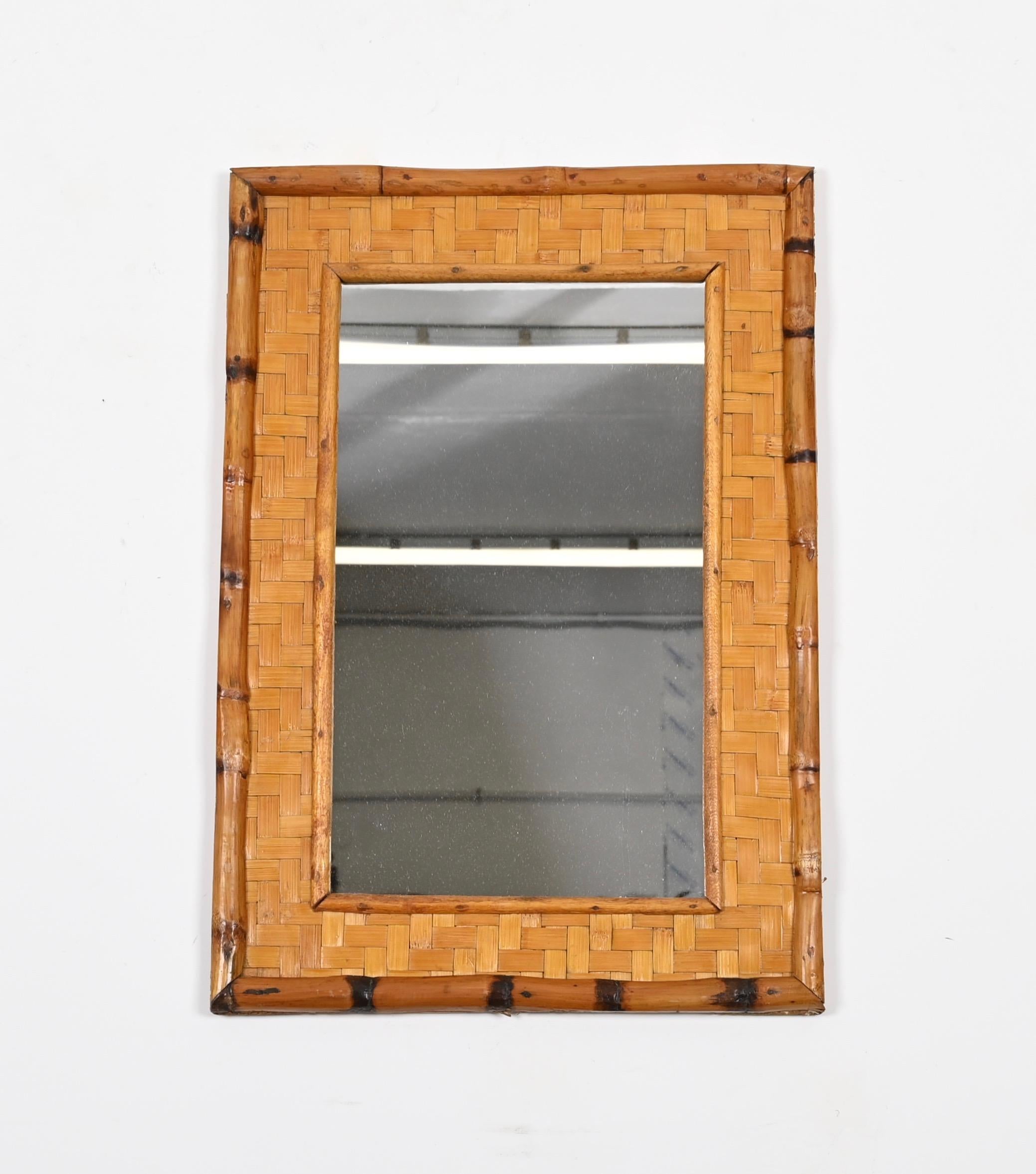Rechteckiger Spiegel aus Bambusrohr und geflochtenem Rattan aus der Jahrhundertmitte, 1960er Jahre im Angebot 1