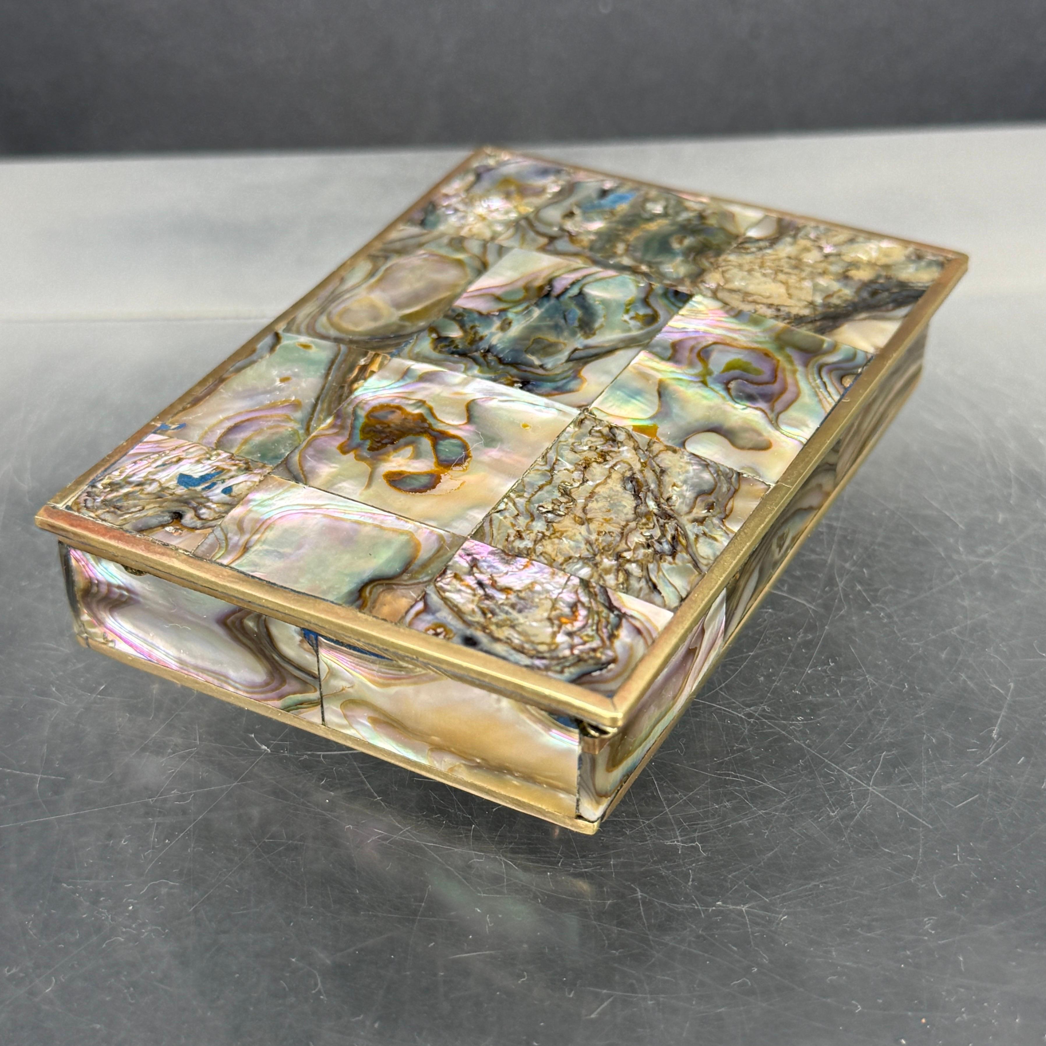 Mid-century Rectangular Brass And Shell Jewelry T… - image 10