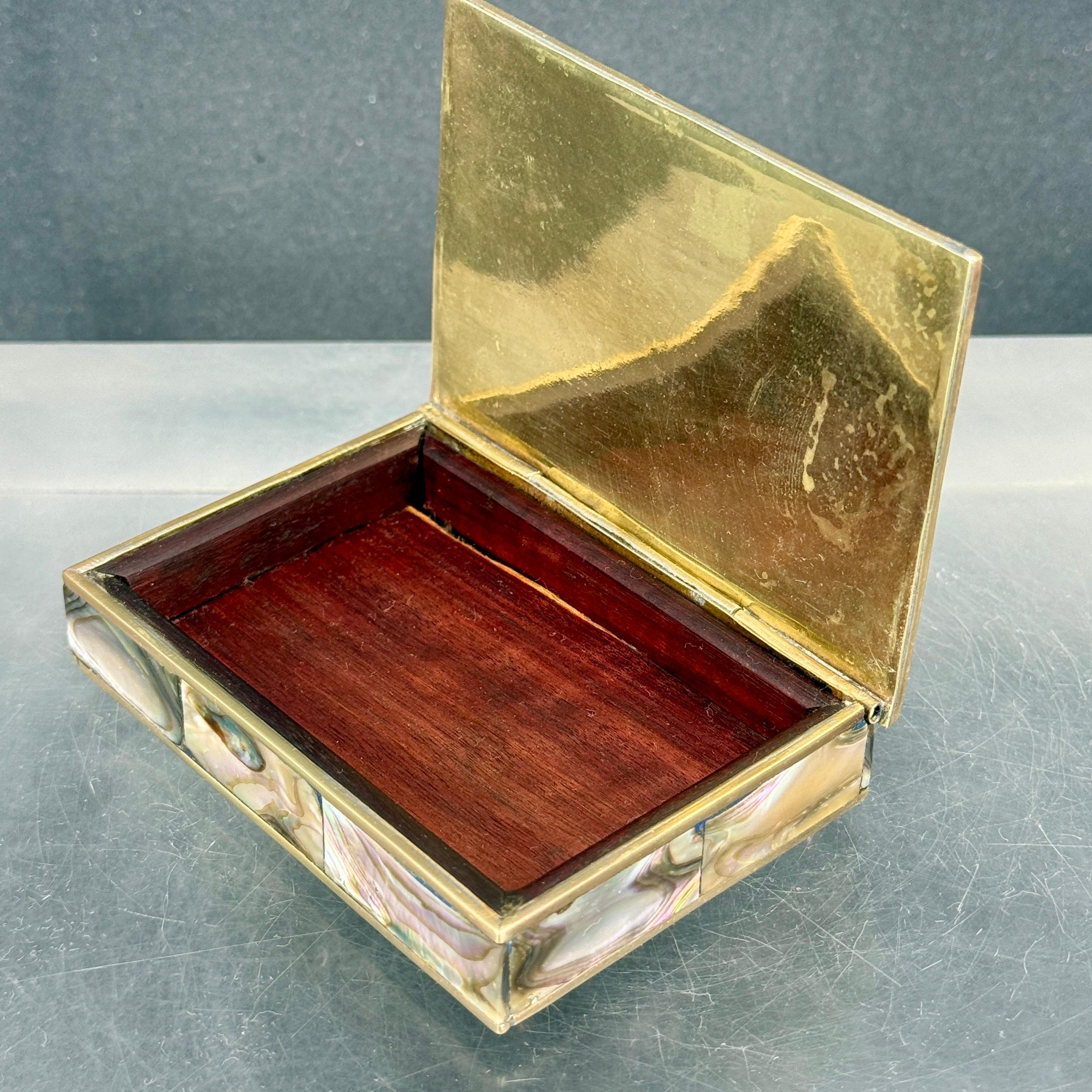 Mid-century Rectangular Brass And Shell Jewelry T… - image 14