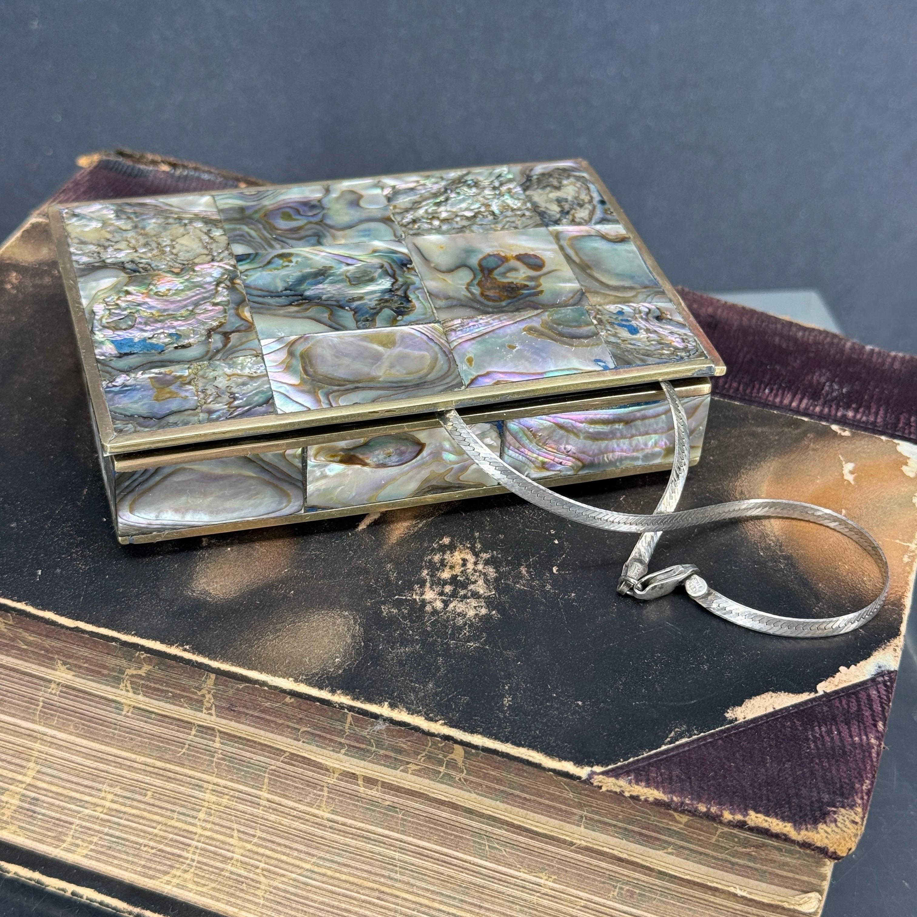 Mid-century Rectangular Brass And Shell Jewelry T… - image 16