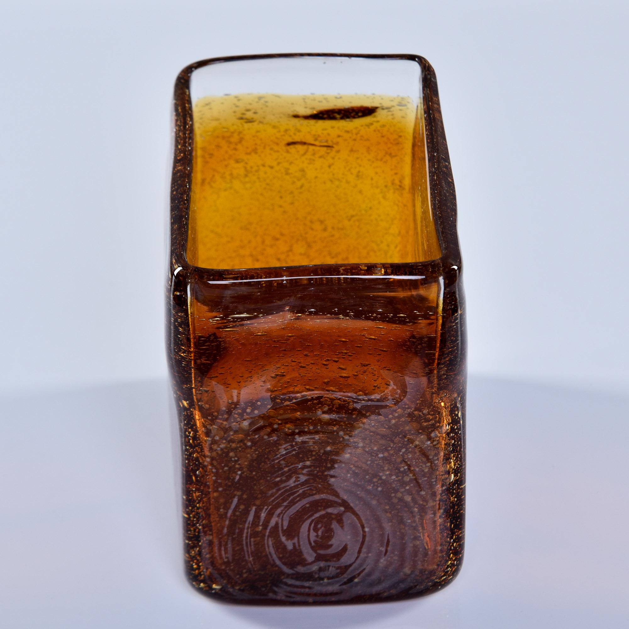 Vaso di Murano rettangolare di metà secolo, ambra scura In condizioni buone in vendita a Troy, MI