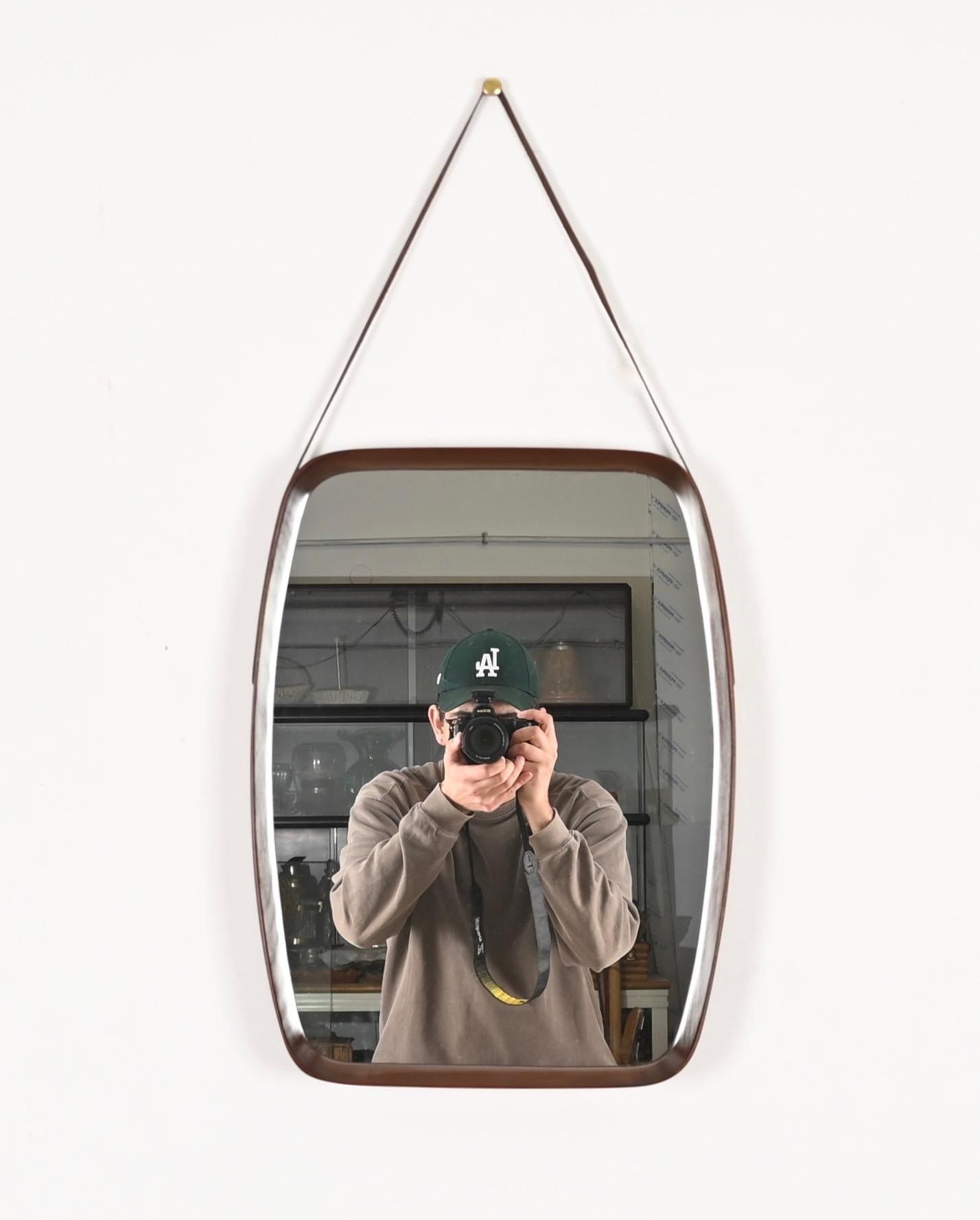 Rechteckiger Spiegel aus der Jahrhundertmitte, Teakholz, Leder von Campo & Graffi, Italien 1960er (Handgefertigt) im Angebot