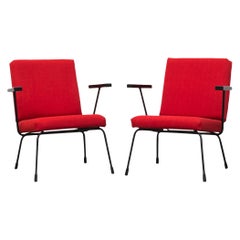 Ein Paar neu gepolsterte rote Wim Rietveld '1401' Loungesessel für Gispen, rot