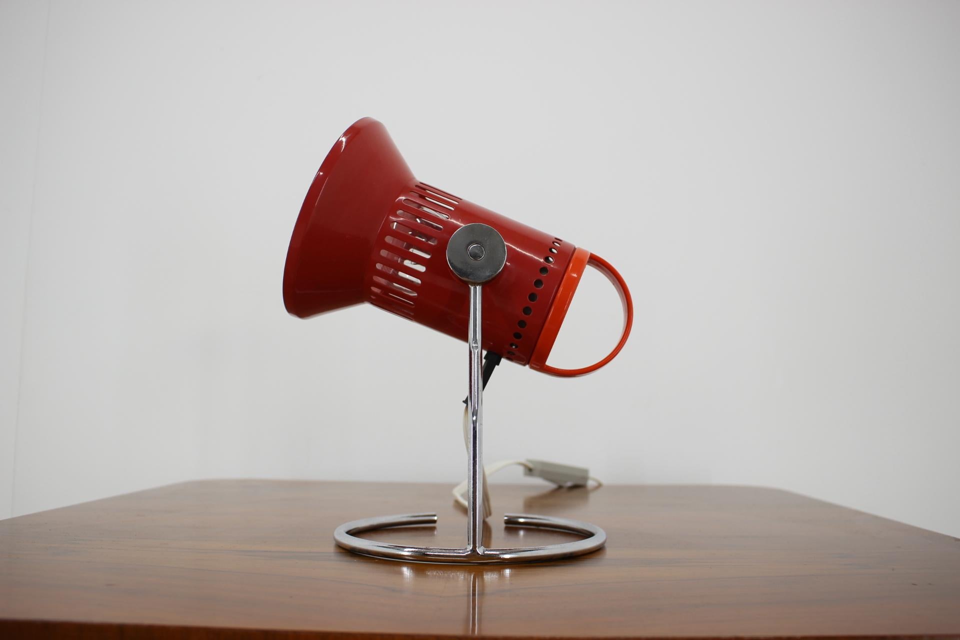 - Made in Czechoslovakia
- Made of metal, lacquered metal
- Re-polished
- Fully funktional
- Very good, original condition.