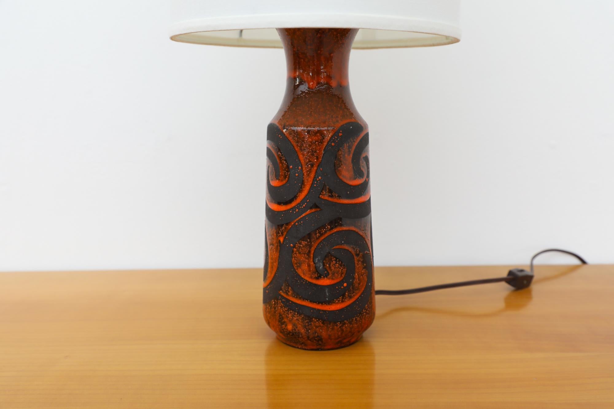 Mid-Century Red and Black Ceramic Table Lamp with Swirl Design 3