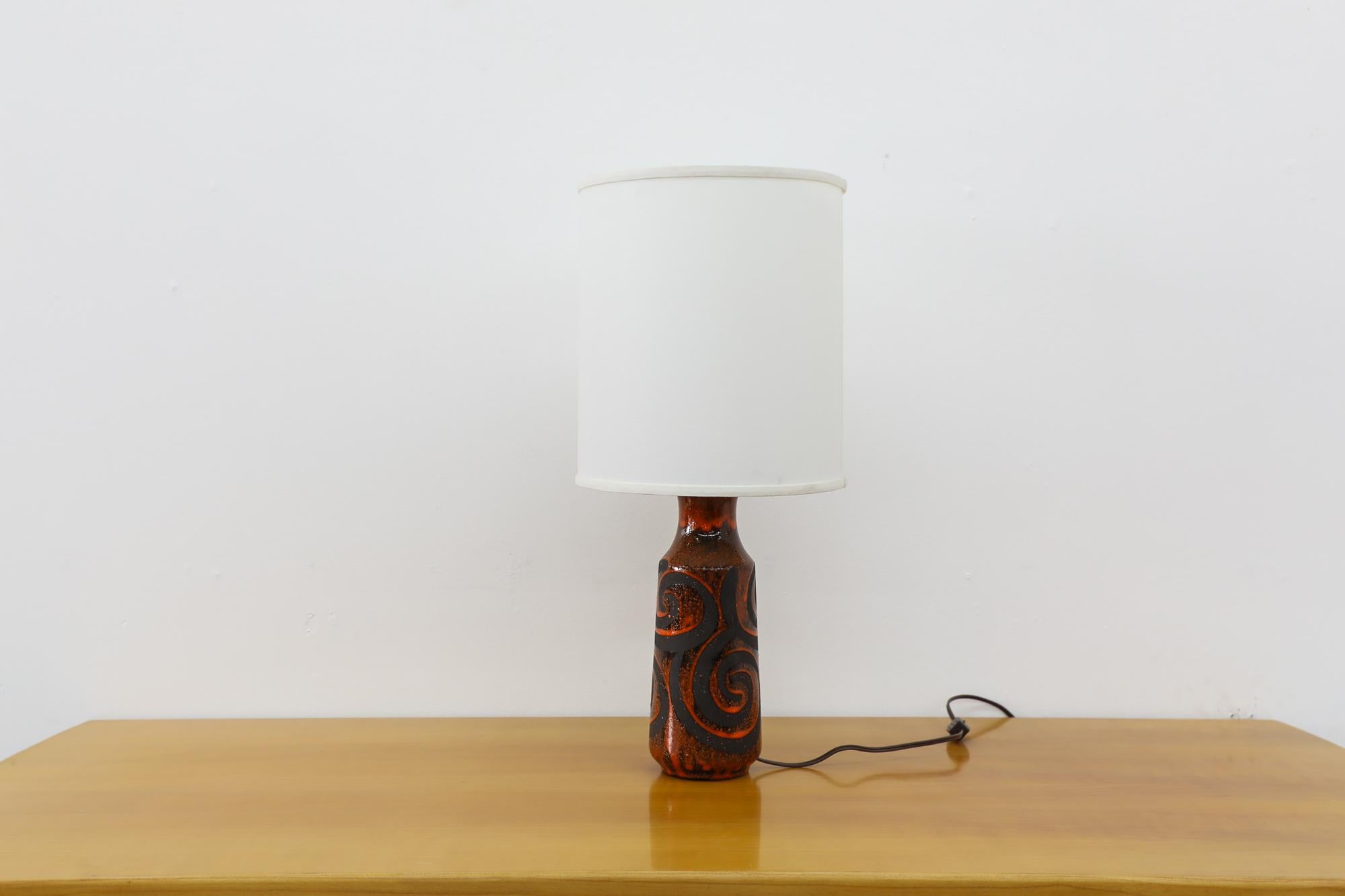 Glazed Mid-Century Red and Black Ceramic Table Lamp with Swirl Design