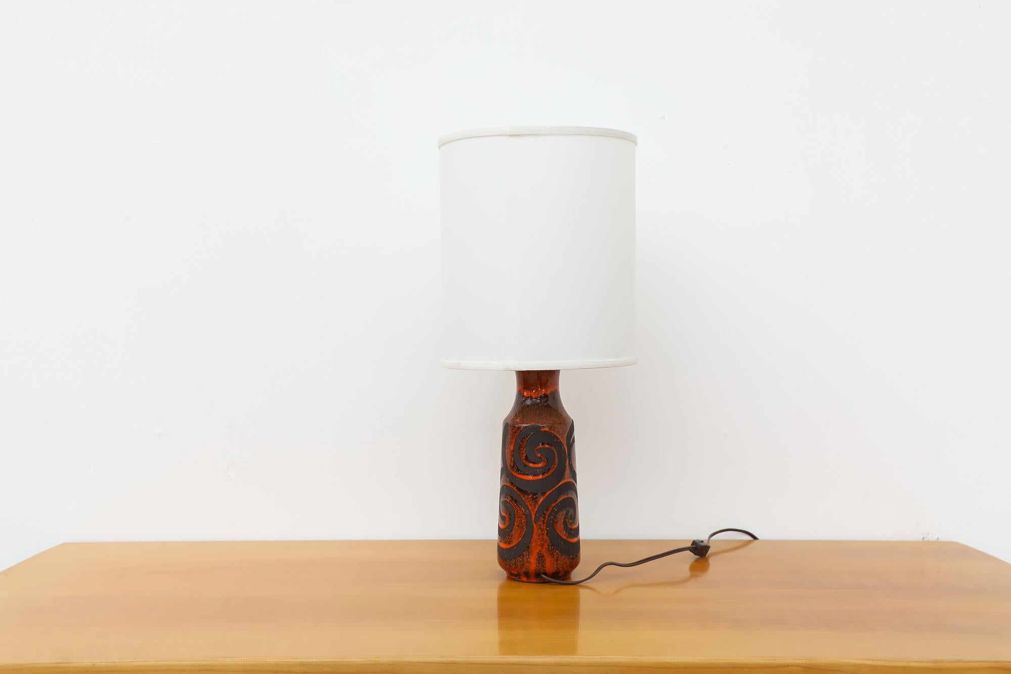 Mid-20th Century Mid-Century Red and Black Ceramic Table Lamp with Swirl Design