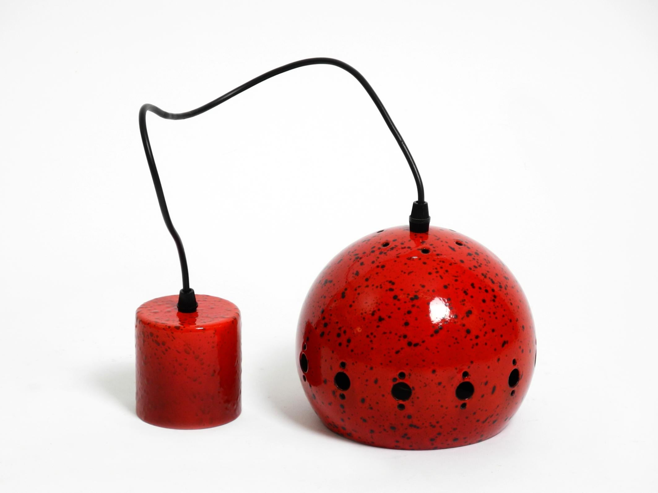 Metal Mid Century red and black small enameled pendant lamp with original canopy For Sale
