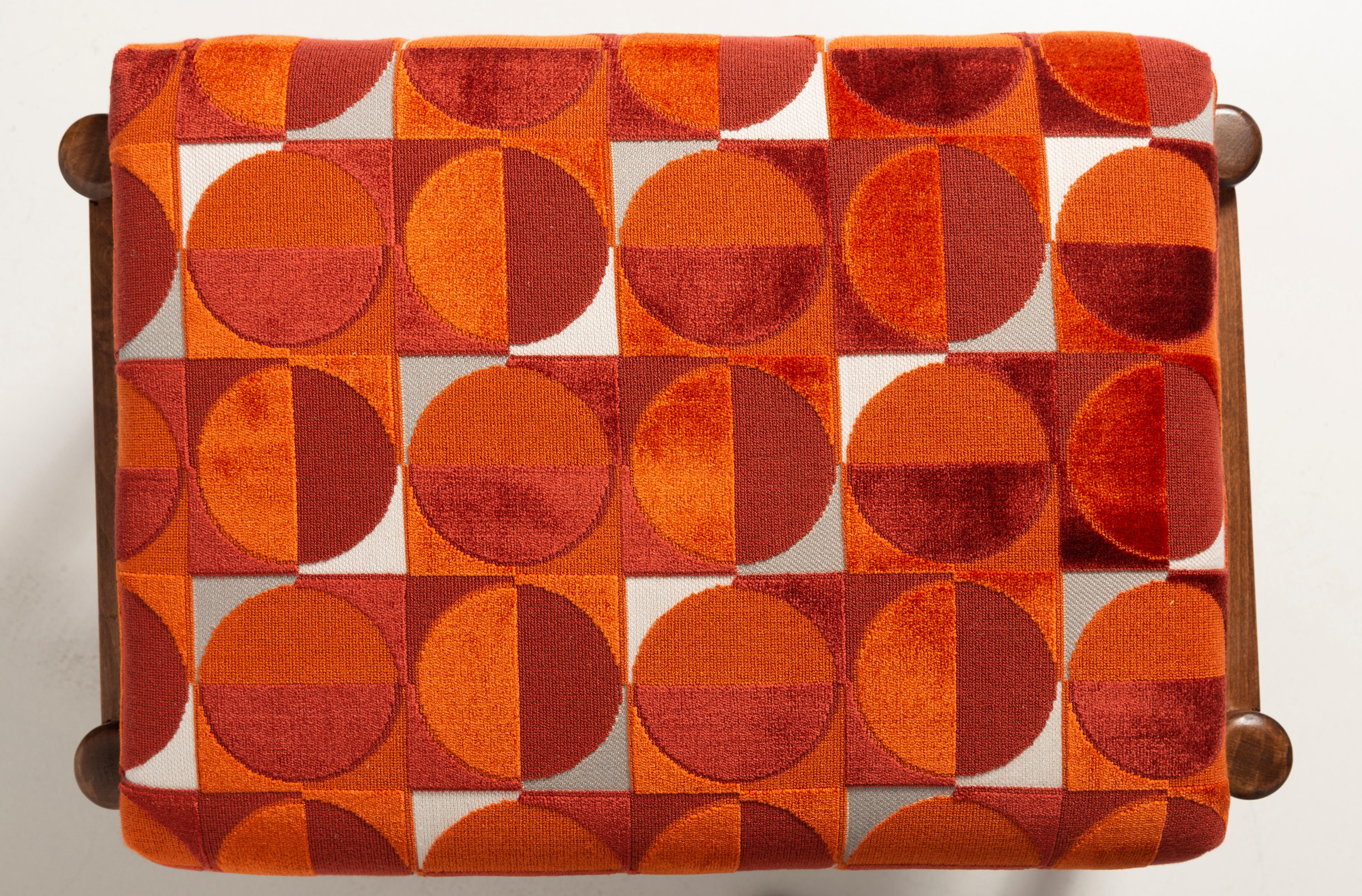 Midcentury Red and Orange Vintage Stool, Edmund Homa, 1960s For Sale 2