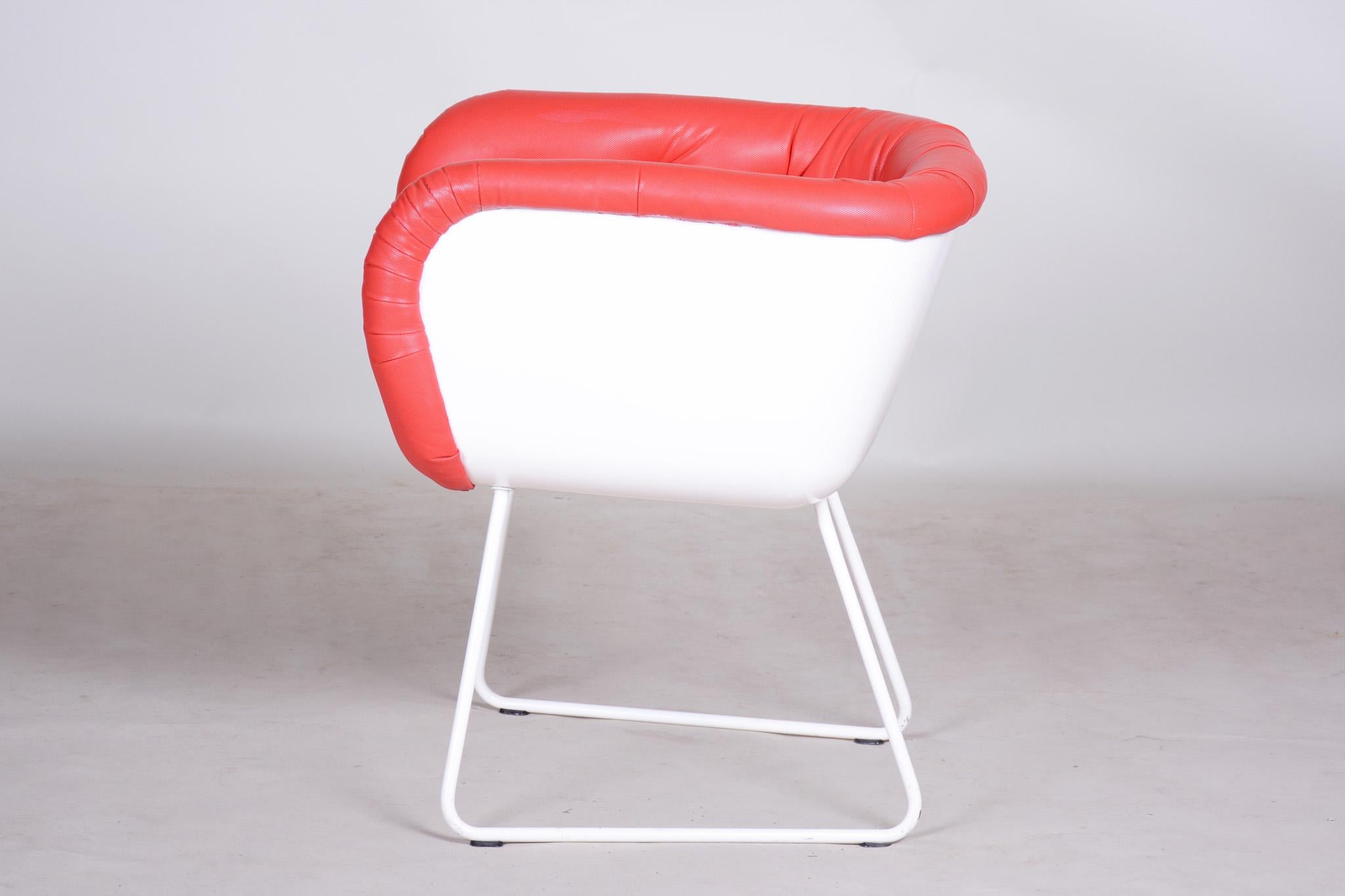 Mid-Century Red and White Armchair, Original Condition, Czechia, 1960s For Sale 1