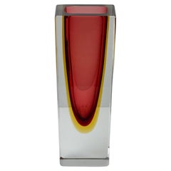 Vaso in vetro di Murano del 1960 in rosso e giallo Sommerso di Mandruzzato