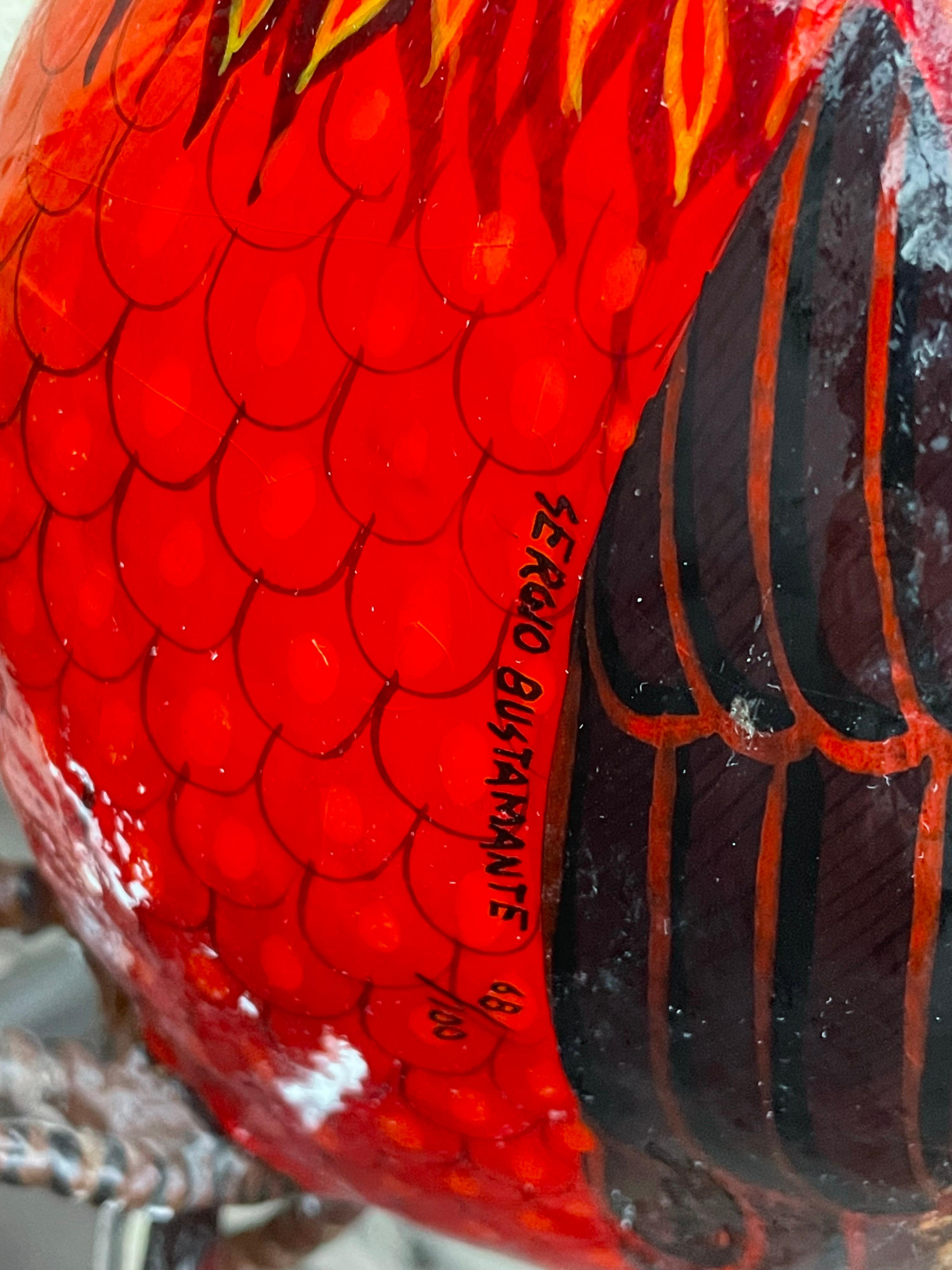 Escultura de pájaro cardenal rojo de mediados de siglo del artista mexicano Sergio Bustamante Mexicano