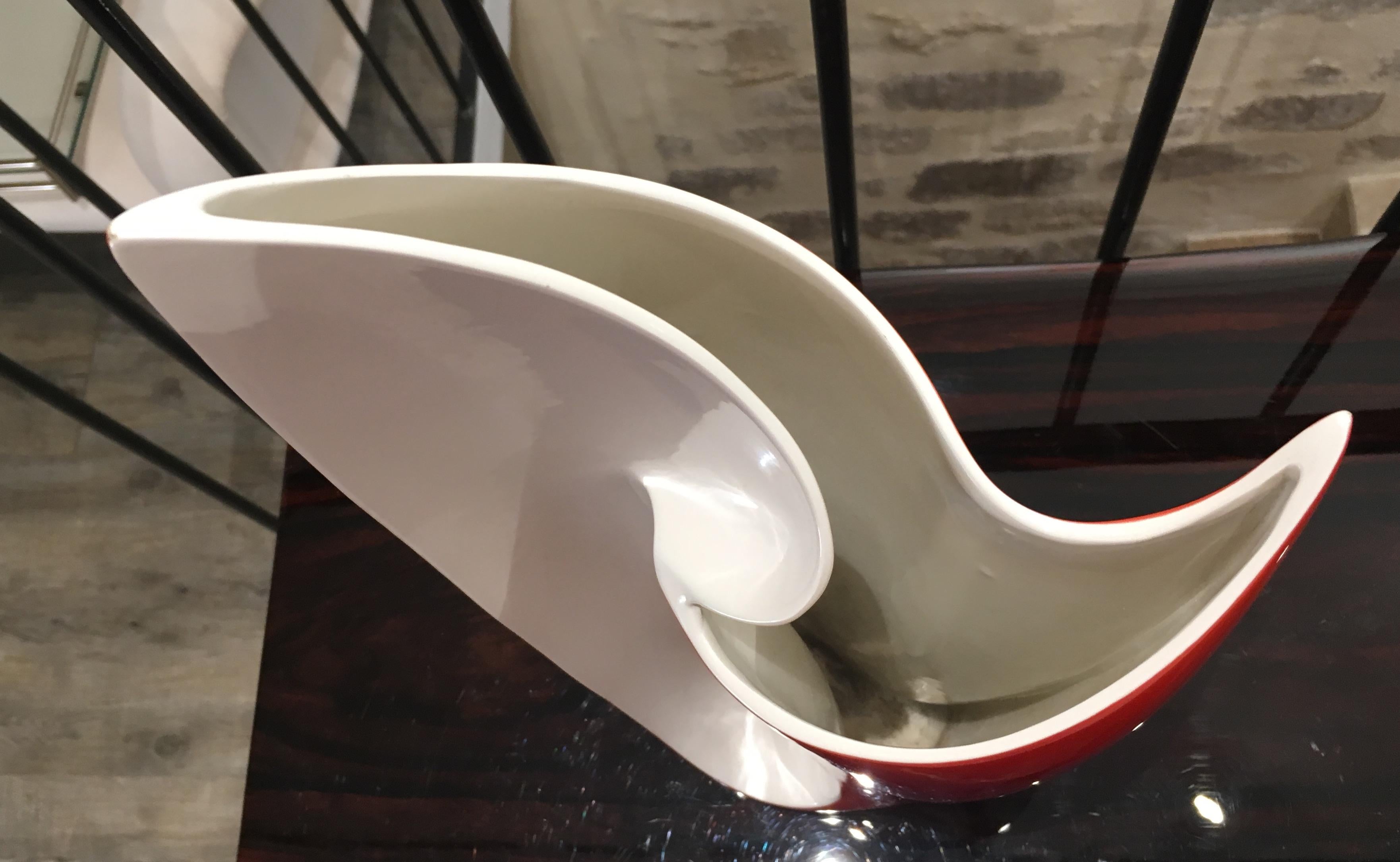 italien Vase en céramique rouge du milieu du siècle en vente
