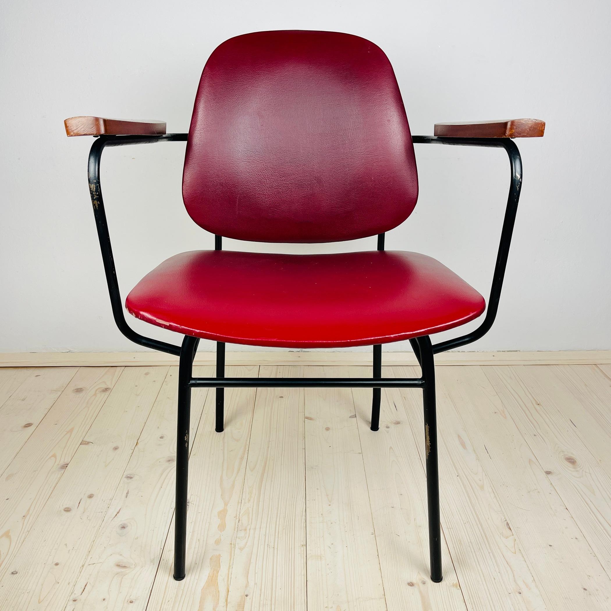 Mid-Century Modern Mid-century red chair Italy 1960s  For Sale