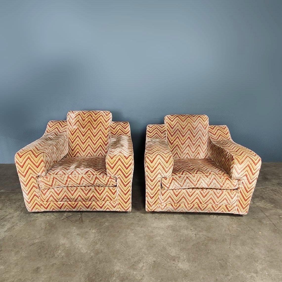 New Stock ✅

Mid Century Red and Cream Matching Armchairs Club Chairs Vintage Retro MCM

Matching lounge chairs In a beautiful red and cream zig zag geometric pattern, which we believe is the original upholstery, very much in the style of Howard