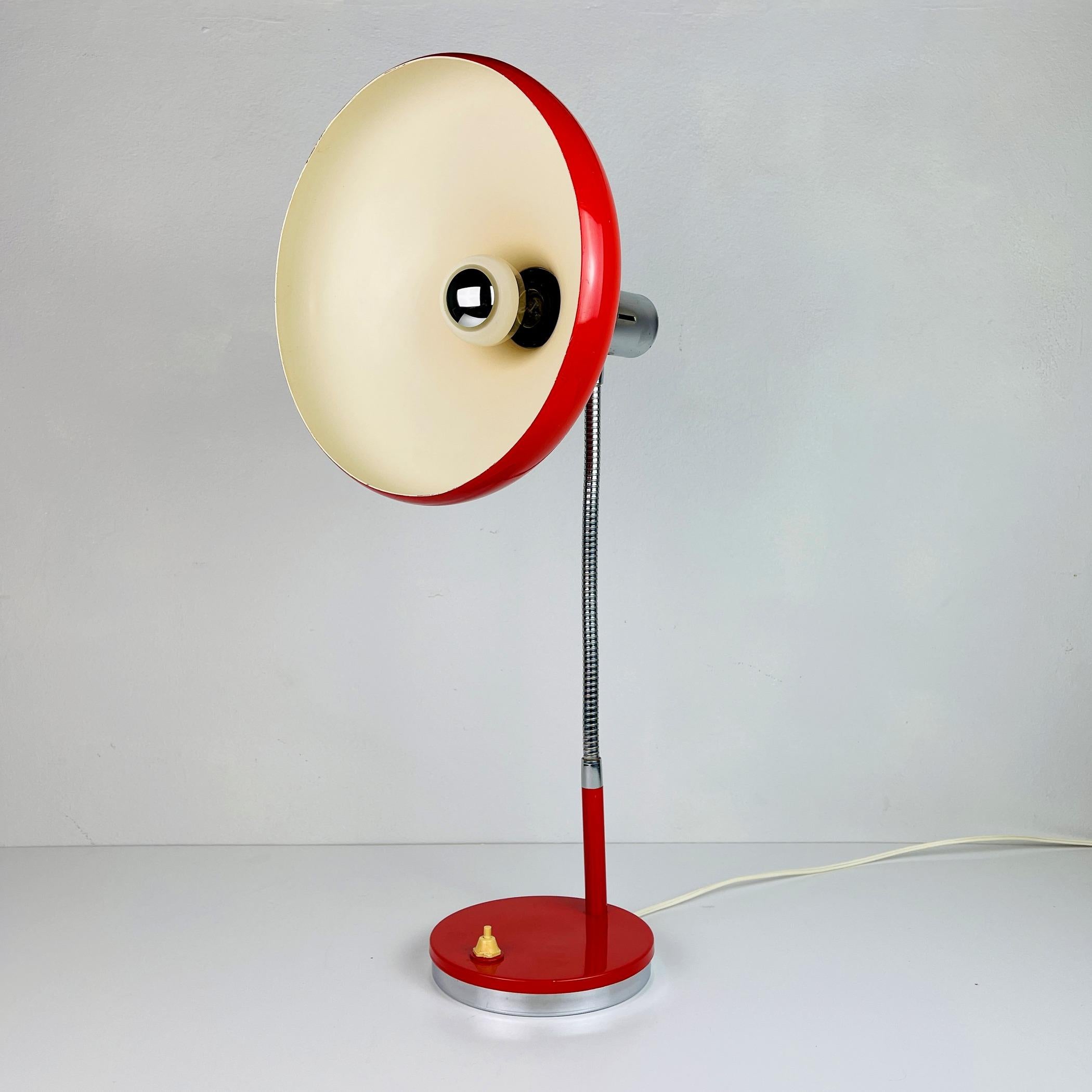 Mid-Century Red Desk Lamp Italy 1970s For Sale 4
