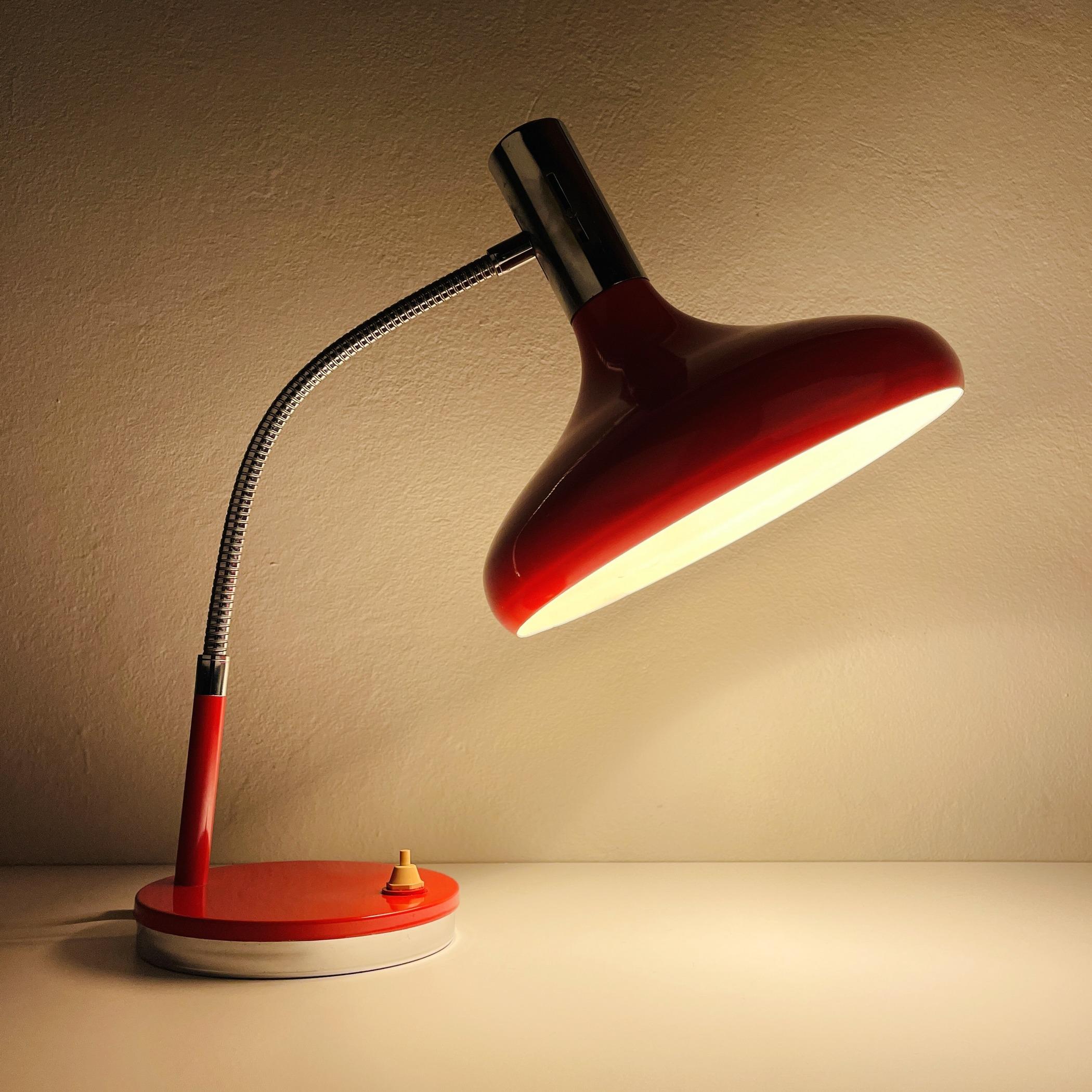20th Century Mid-Century Red Desk Lamp Italy 1970s For Sale
