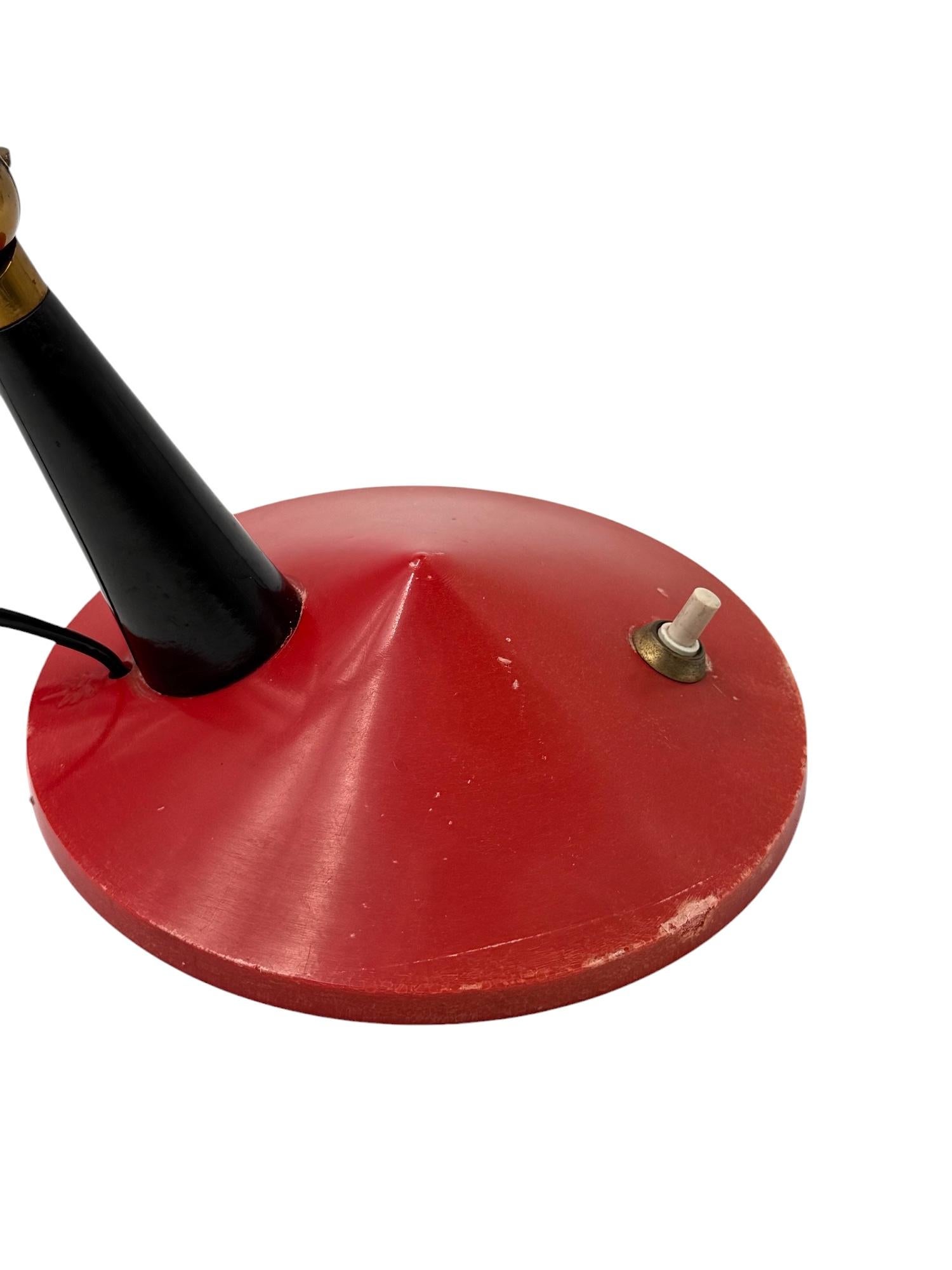 Rote Schreibtischlampe aus der Mitte des Jahrhunderts, Stilux Mailand Italien 1960 ca. im Angebot 7