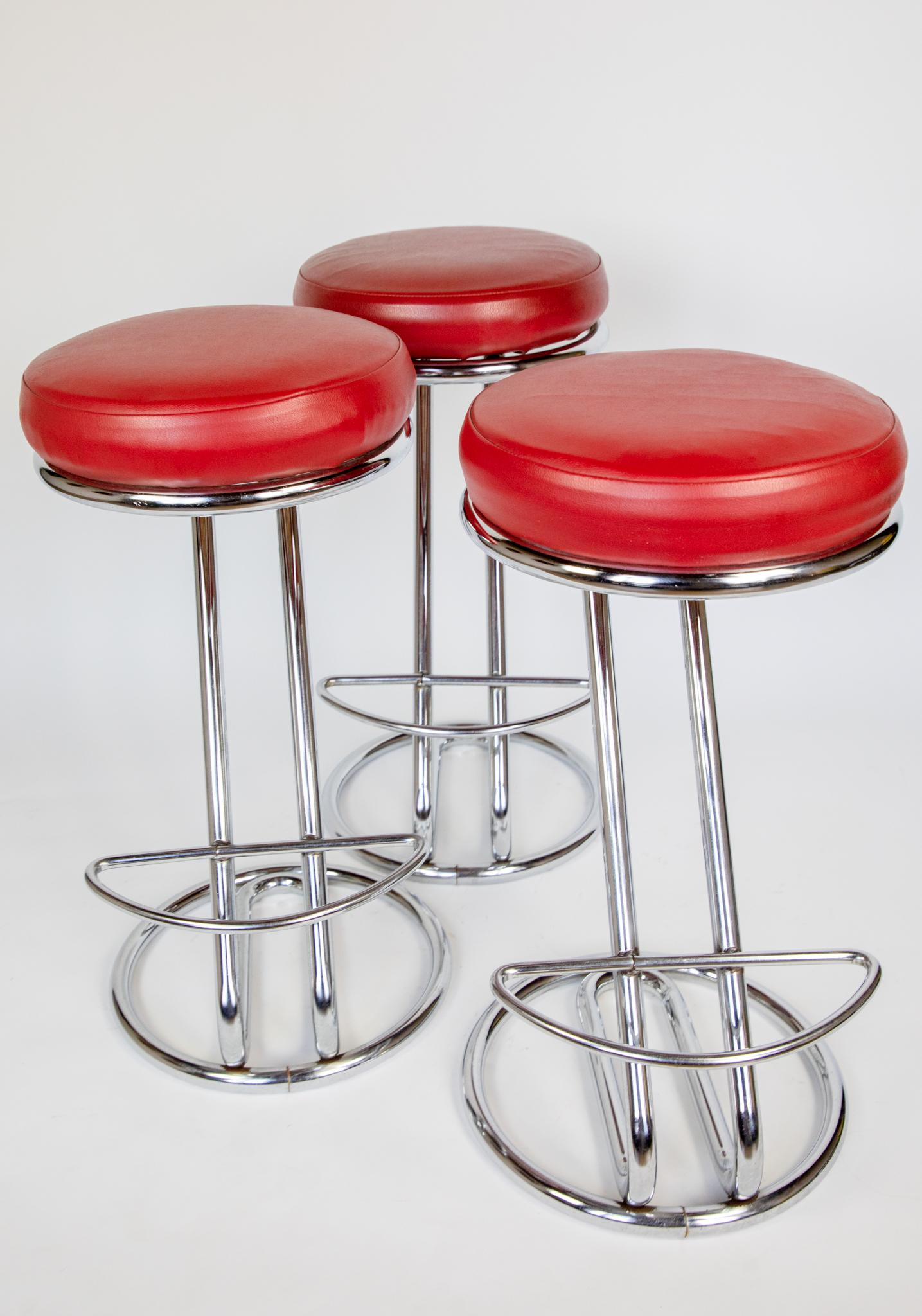 Mid Century Modern  Diner Bar Stools Red Faux Leather, Chrome, Italy, 1950s In Good Condition In Vienna, AT