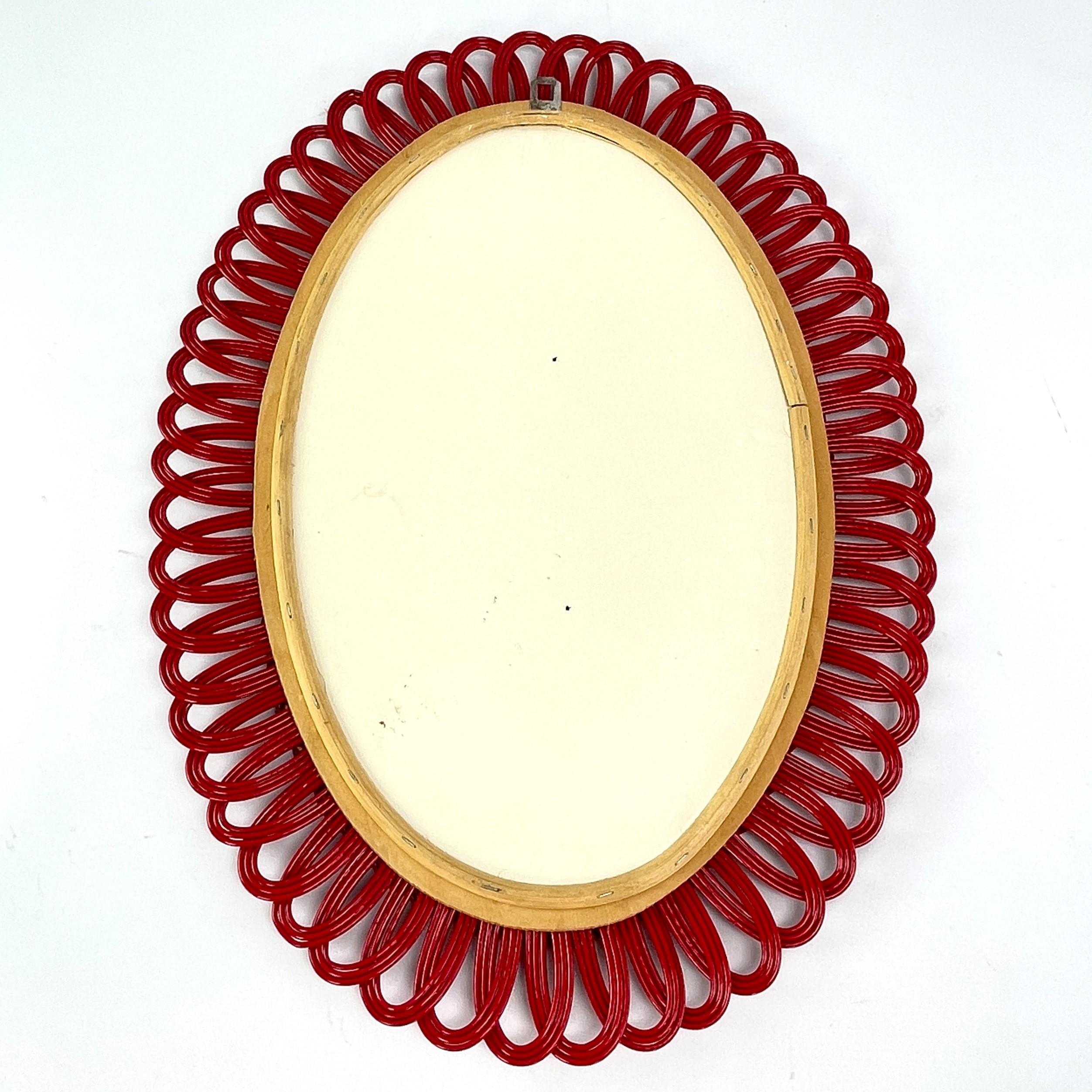 MID-CENTURY red flower mirror,  1950s In Good Condition For Sale In Saarburg, RP