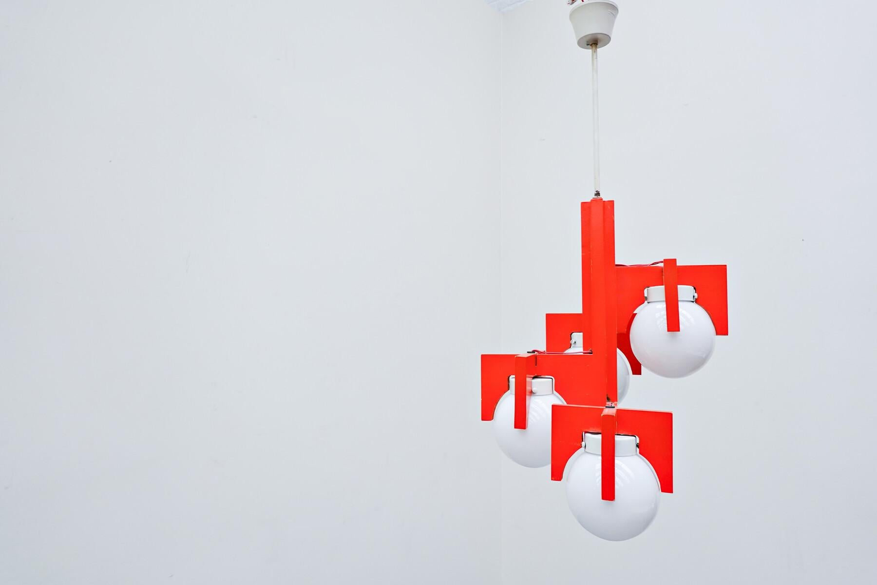 Mid-Century Red Lacquered Wood and Opaline Suspension, Italy 1970s For Sale 1