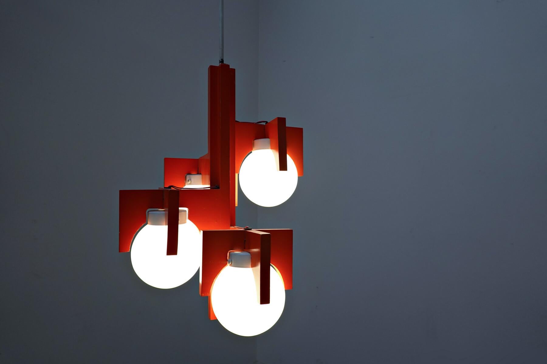Mid-Century Red Lacquered Wood and Opaline Suspension, Italy 1970s For Sale 2