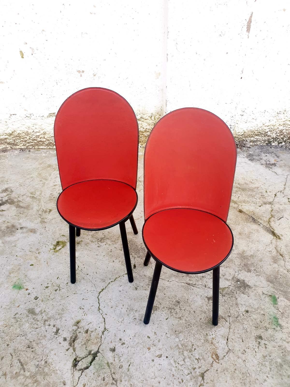 Mid Century Red Leather Dining Chairs, Zanotta, Italy 80s, Pair For Sale 4
