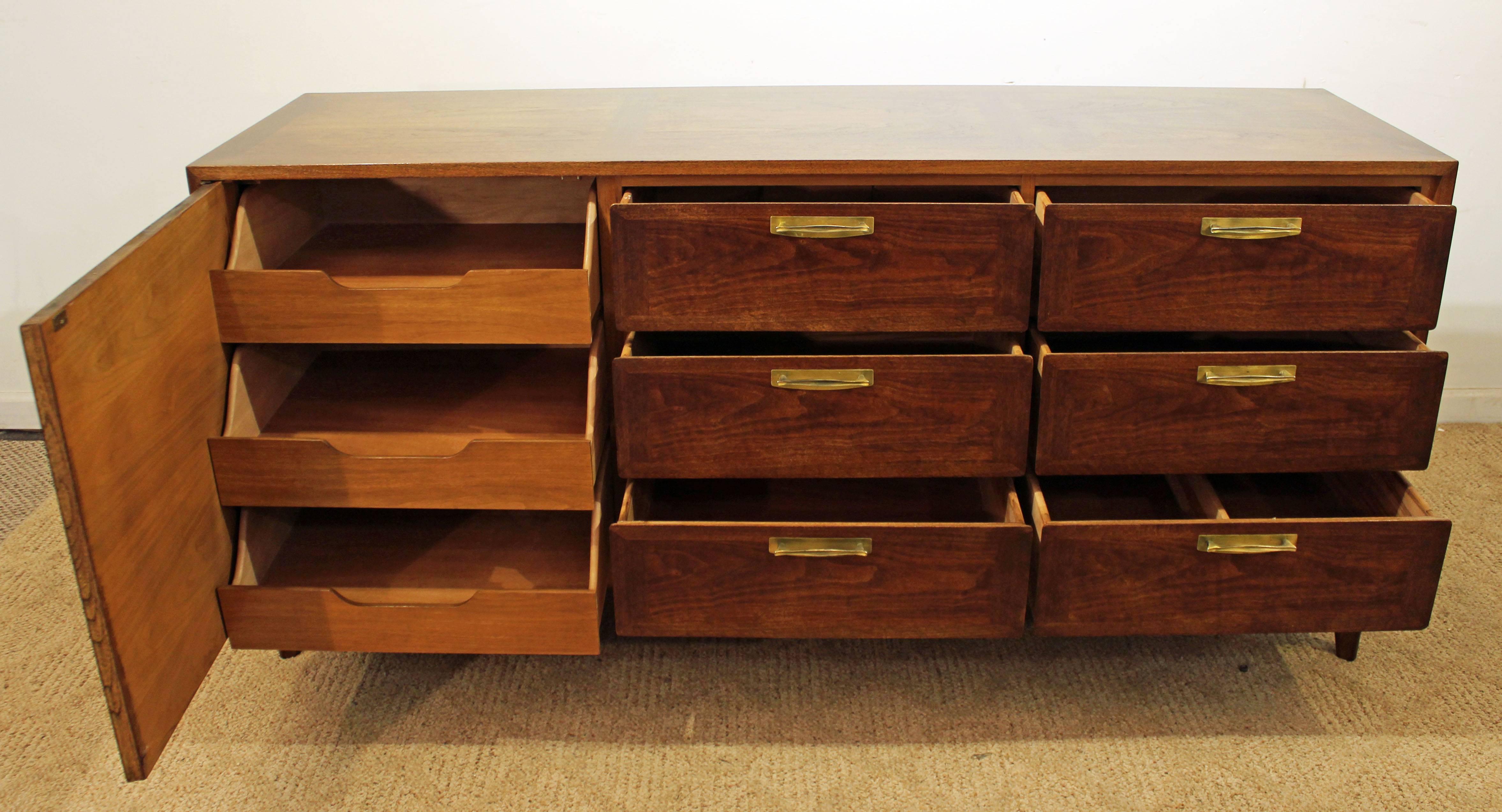 Midcentury Red Lion Furniture Parquet Front Credenza In Excellent Condition In Wilmington, DE