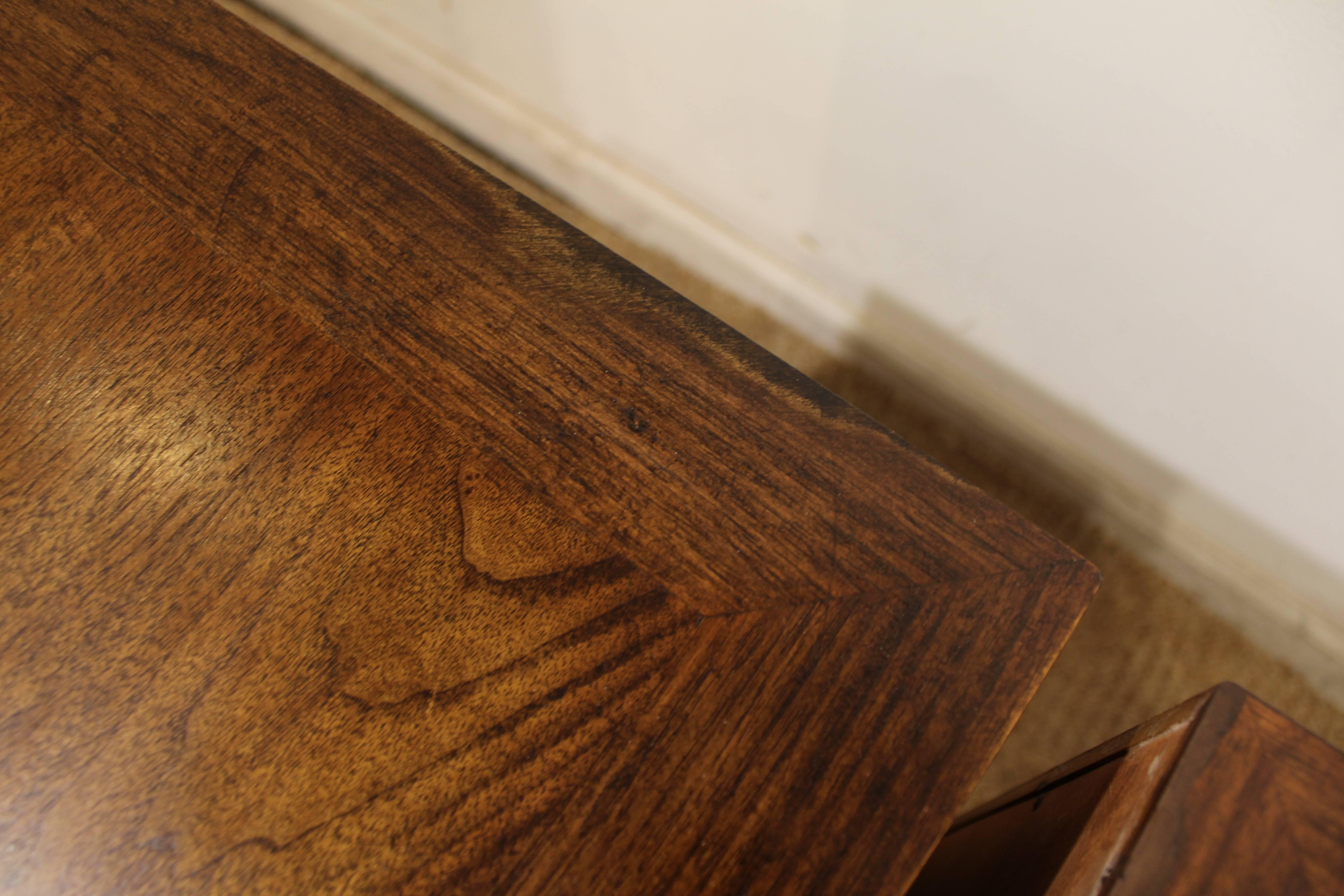 Acajou Tables de chevet Midcentury Red Lion Furniture Parquet Front