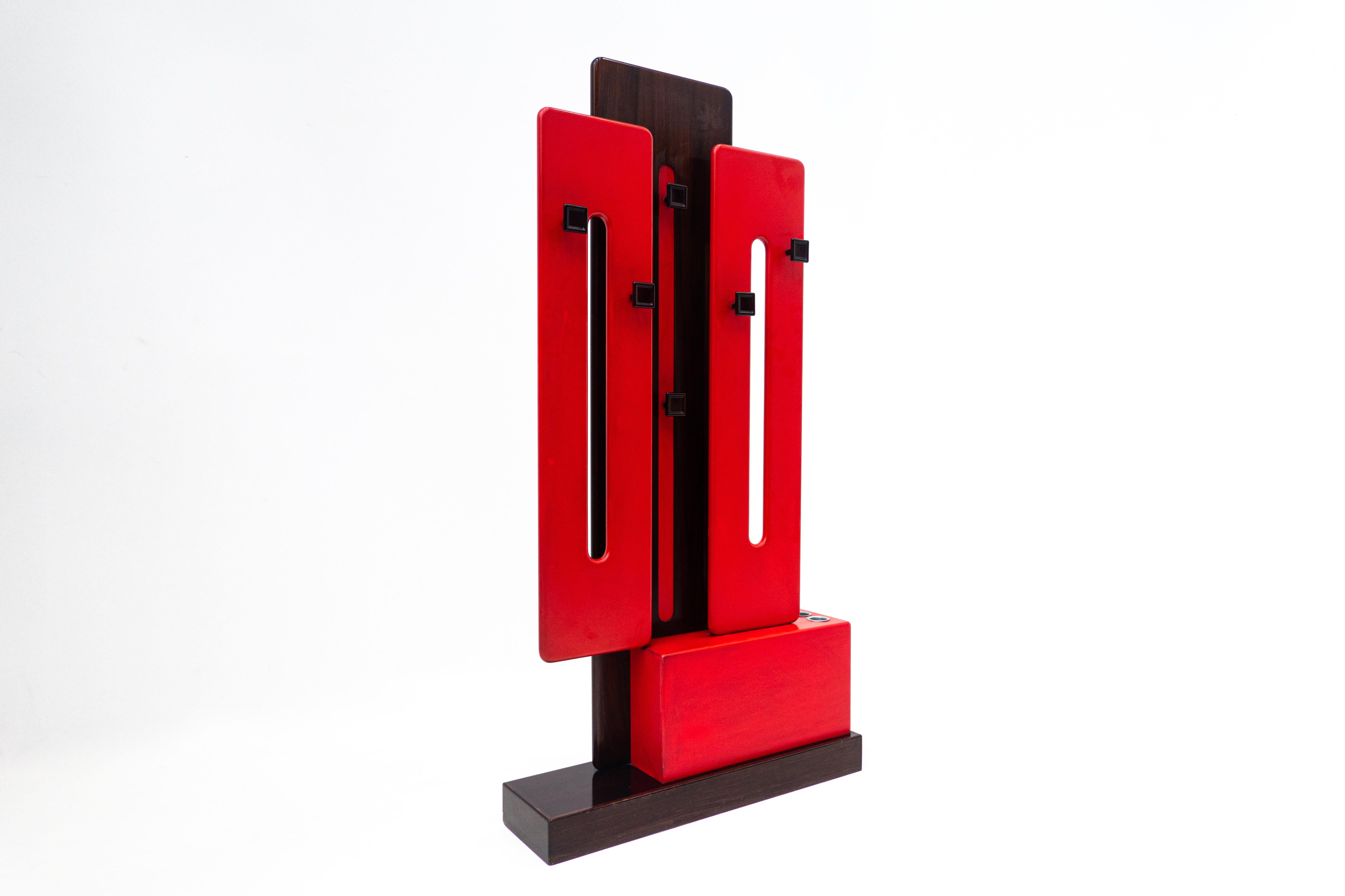 Mid-century red modulable coat rack by Carlo di Carli for Fiarm, Italy 1960s.