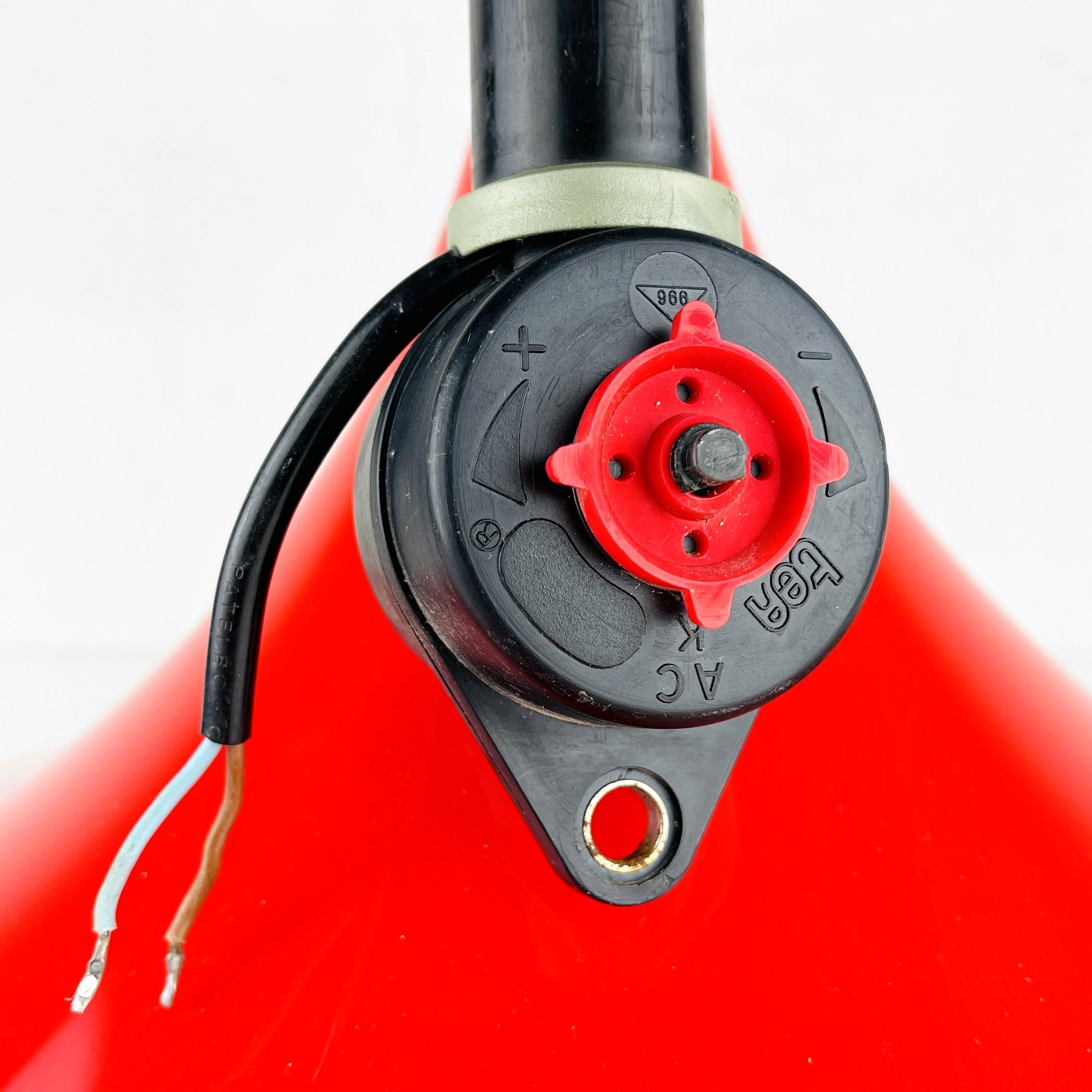 Lampada a sospensione in plastica rossa della metà del secolo scorso Albatros Meblo Yugoslavia anni '70 in vendita 4