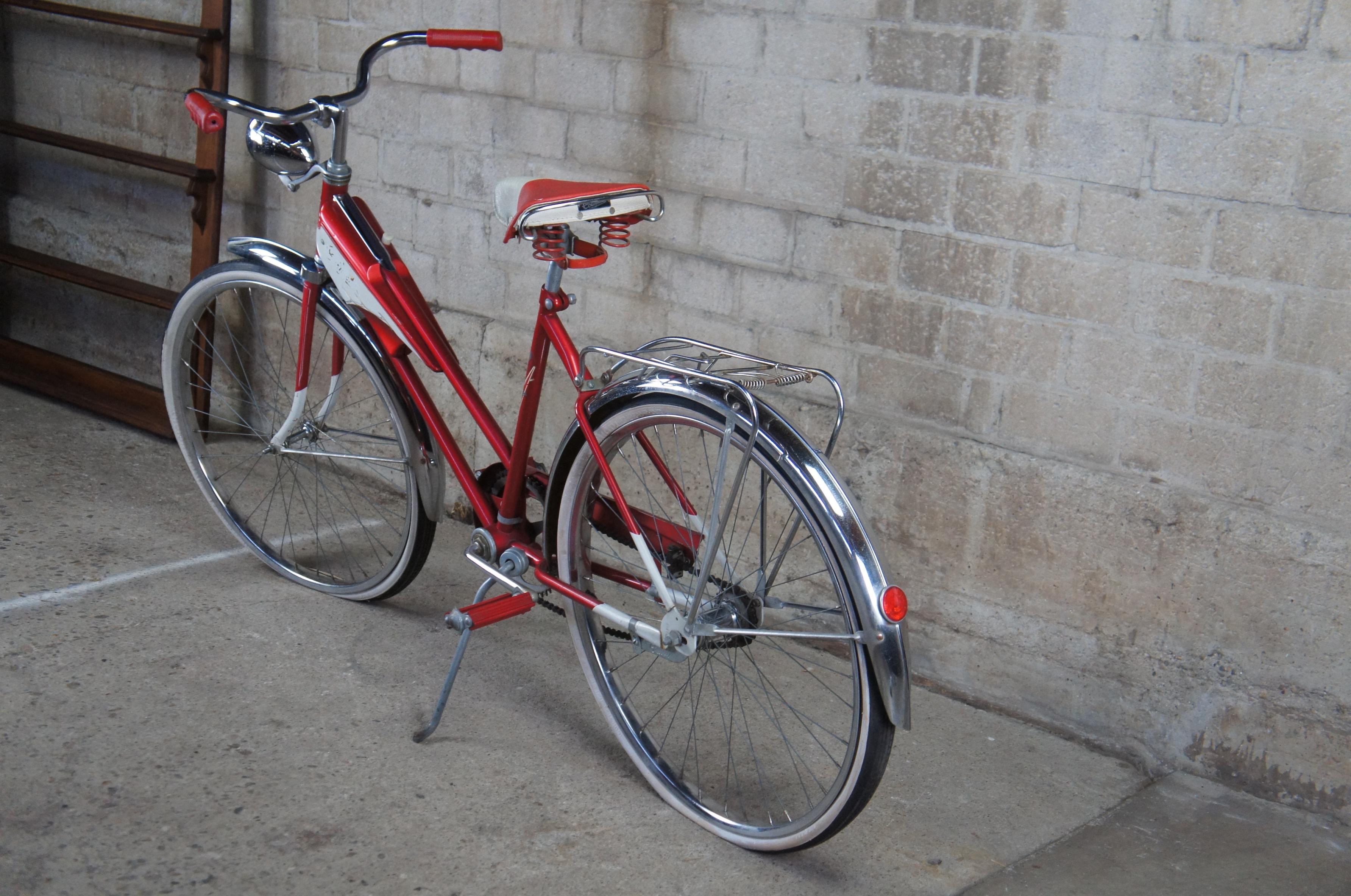 Mid Century Red Retro Westfield Mfg Columbia Fire Arrow Bicycle Bike MCM For Sale 2