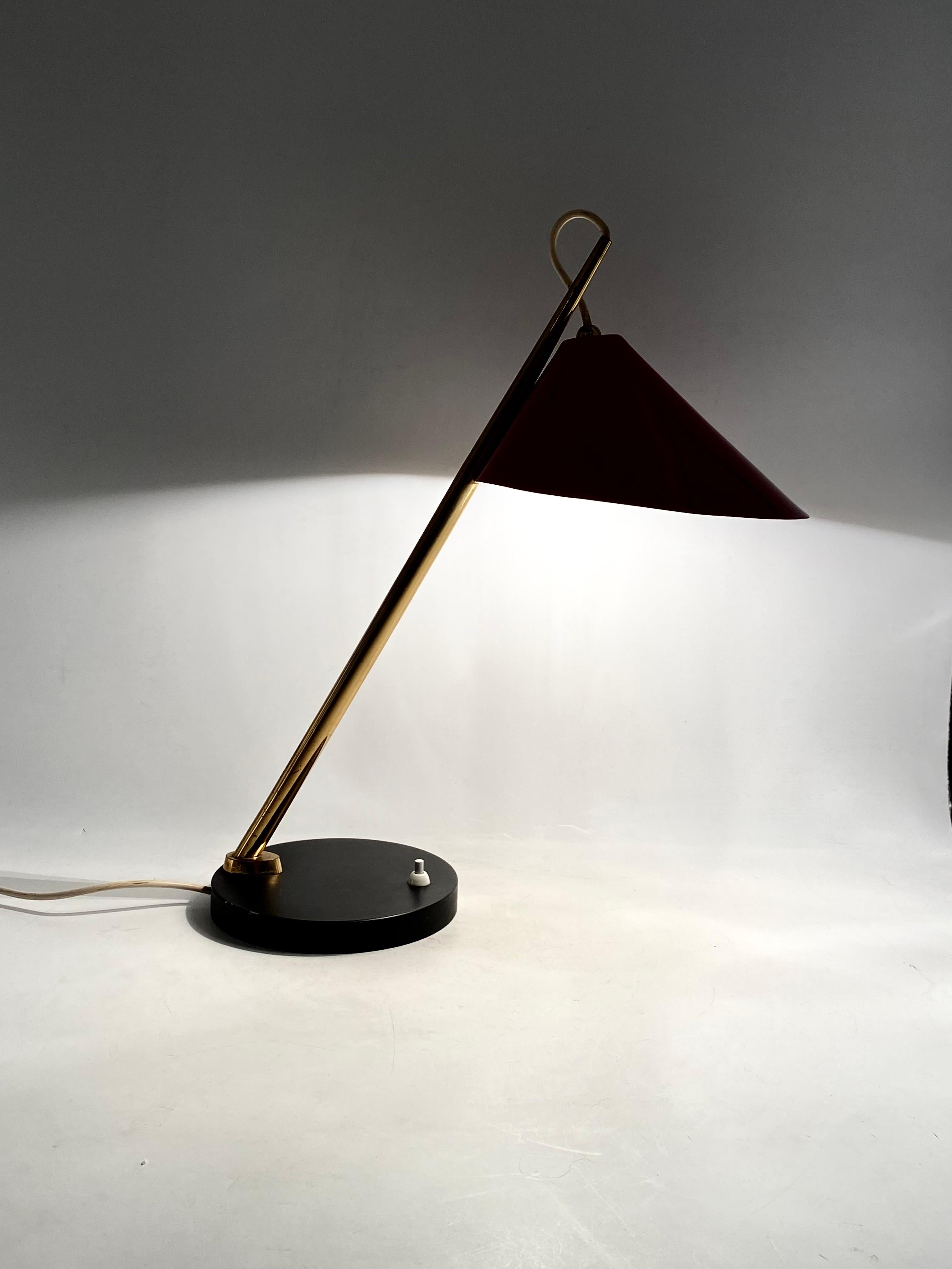 Midcentury Red Table Lamp, Lumen, Italy, 1960s For Sale 8
