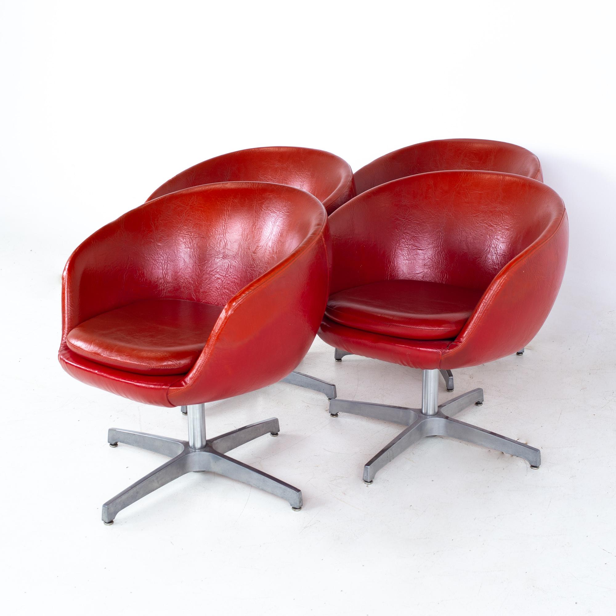 Mid Century Rot Vinyl Pod Occasional Lounge Stühle, Satz von 4 (Moderne der Mitte des Jahrhunderts) im Angebot