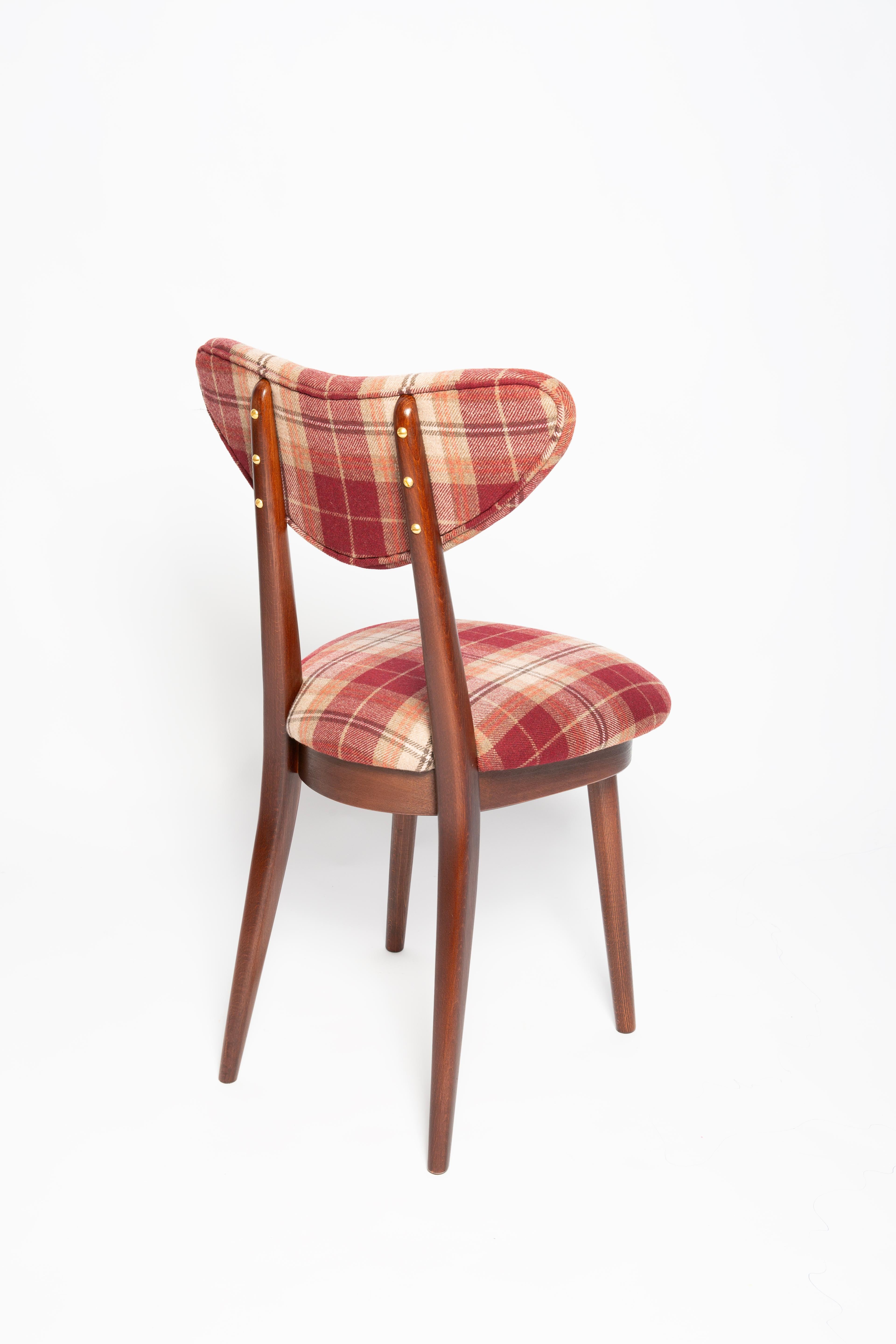 Mid Century Red Wine Classic Scottish Pattern Heart Chair, Europe, 1960s In Excellent Condition For Sale In 05-080 Hornowek, PL