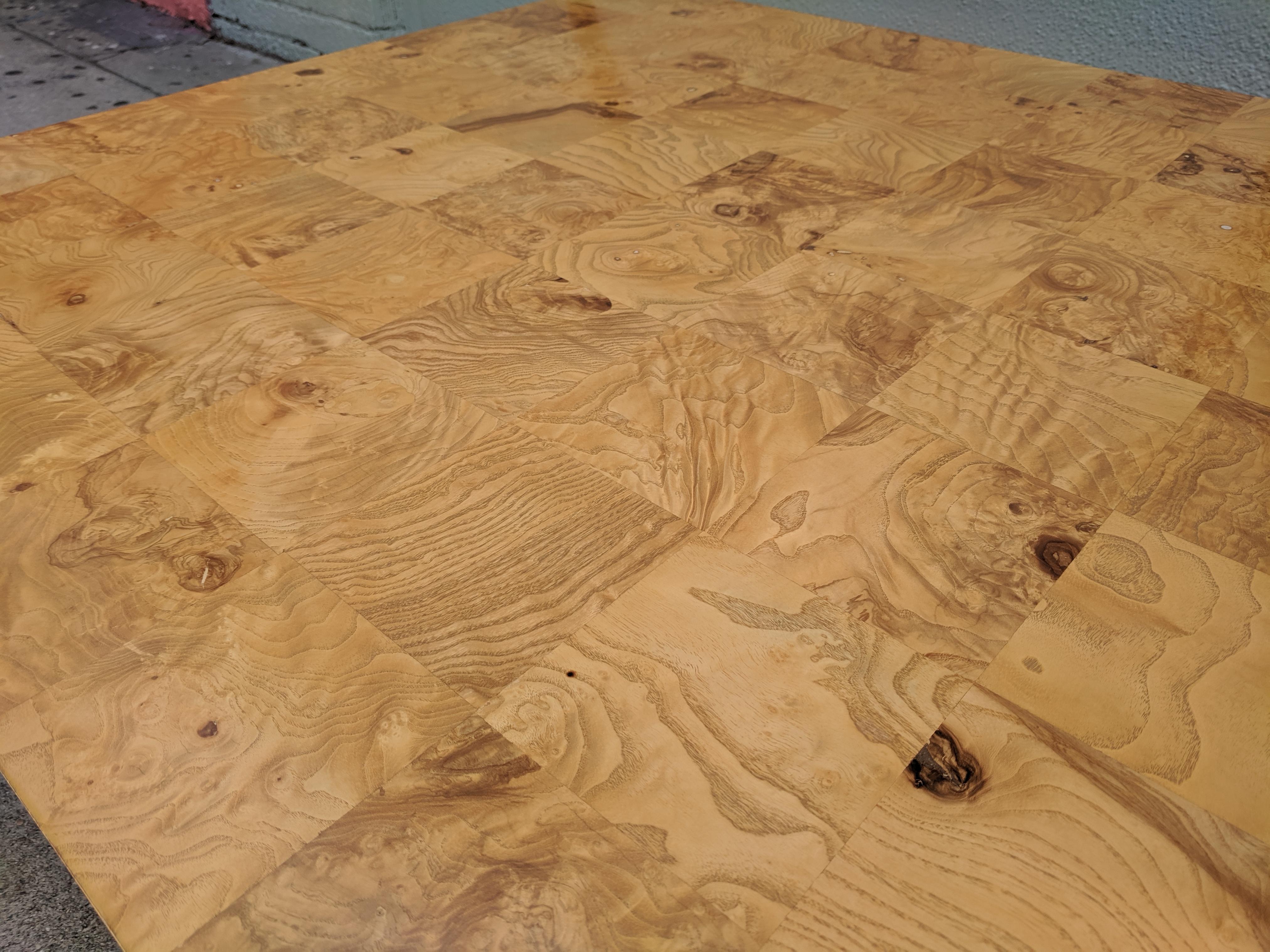 Mid Century Refinished Burl and Chrome Coffee Table by Milo Baughman In Excellent Condition For Sale In santa monica, CA