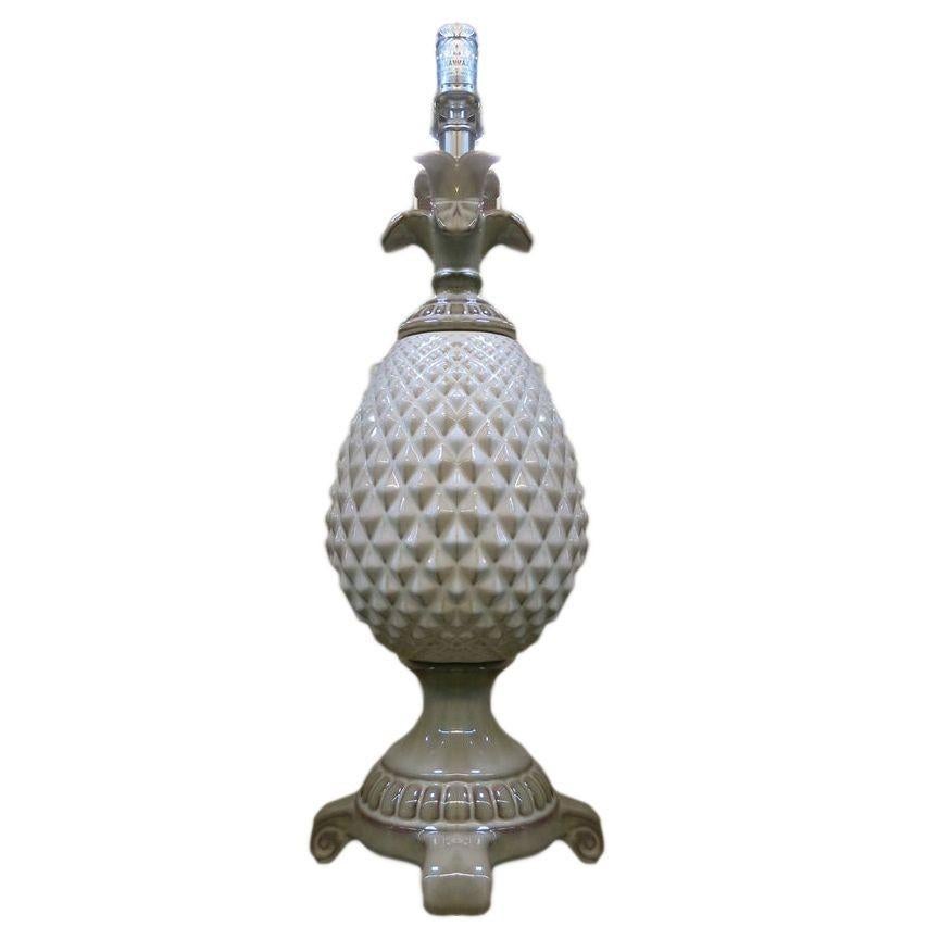 American Mid-Century Regency White Ceramic Pineapple Lamp, Pair For Sale
