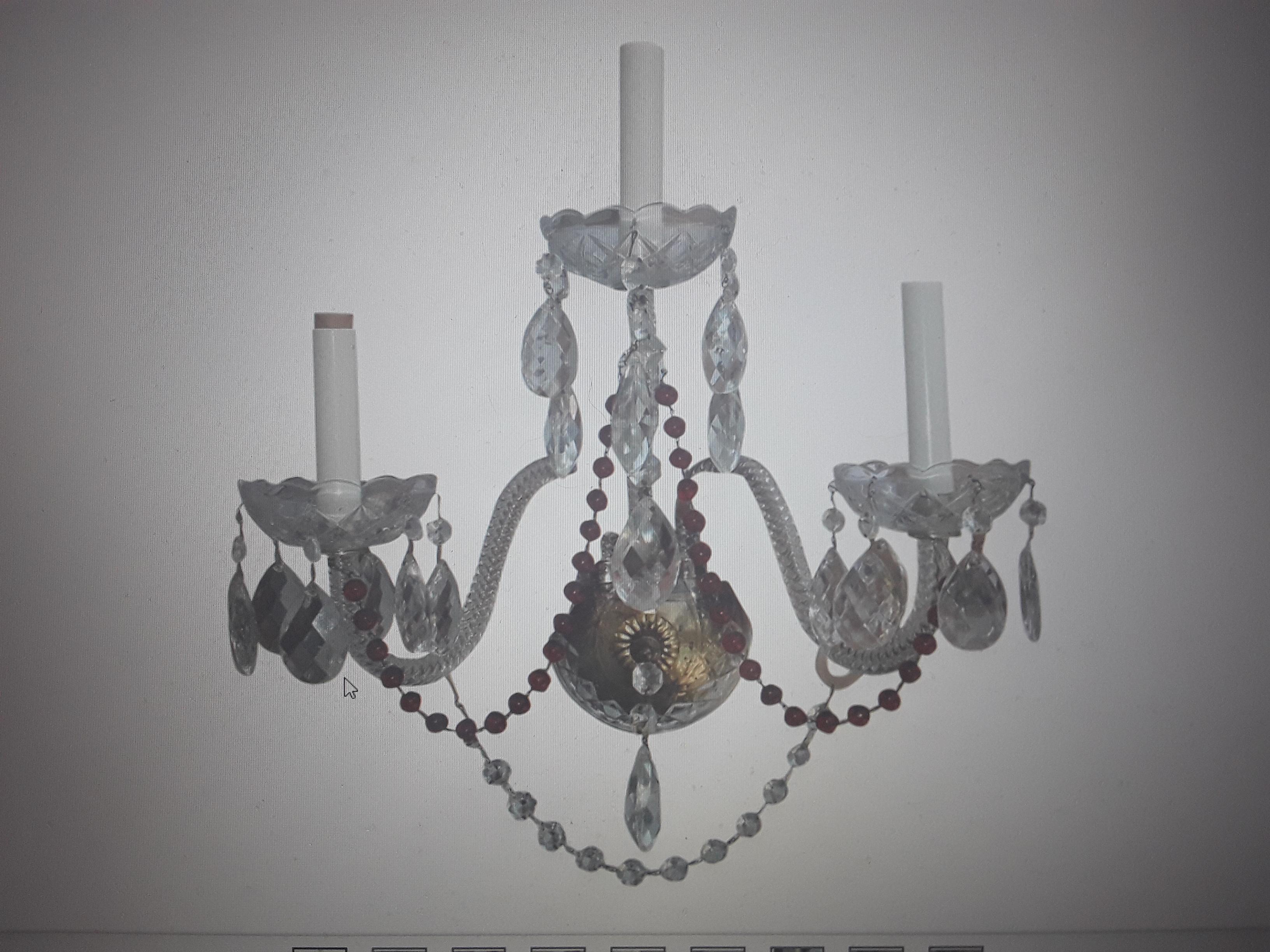 Mid Century Regency Crystal Swirl Baccarat style Wall Sconce with Ruby Accents For Sale 4
