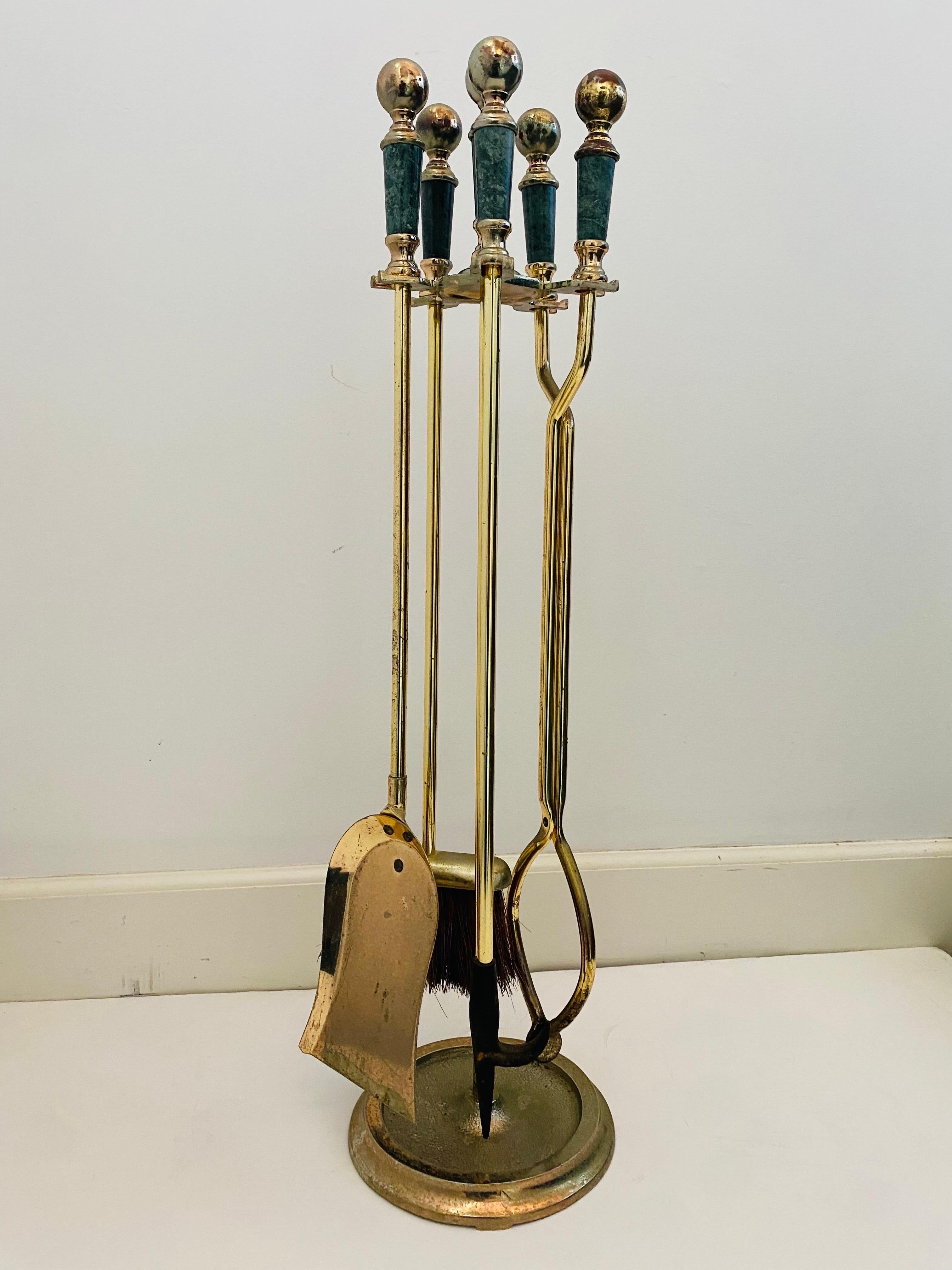 Mid Century Regency Style Brass and Green Marble Tools Set For Sale 1