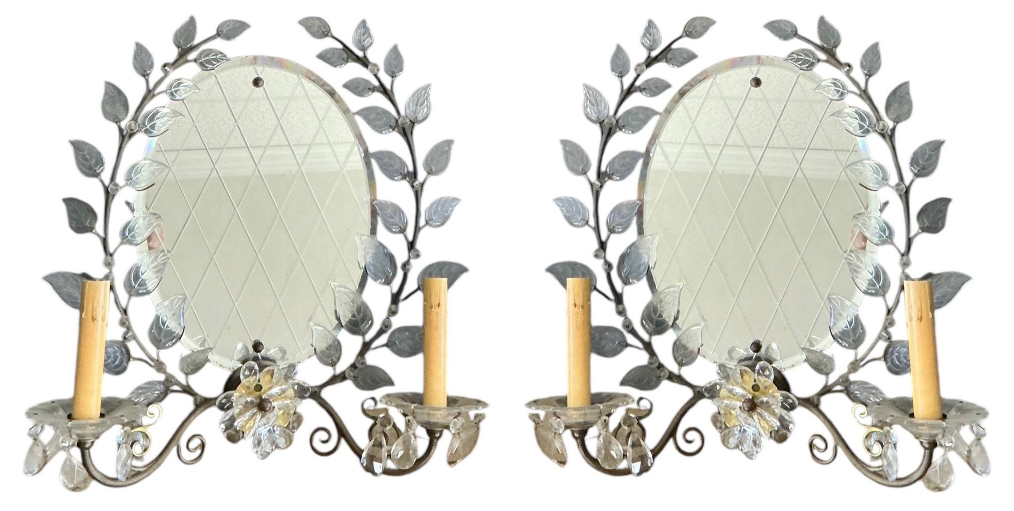 Italienische venezianische verspiegelte Wandleuchter aus Glas im Regency-Stil aus der Mitte des Jahrhunderts – Paar im Angebot 4