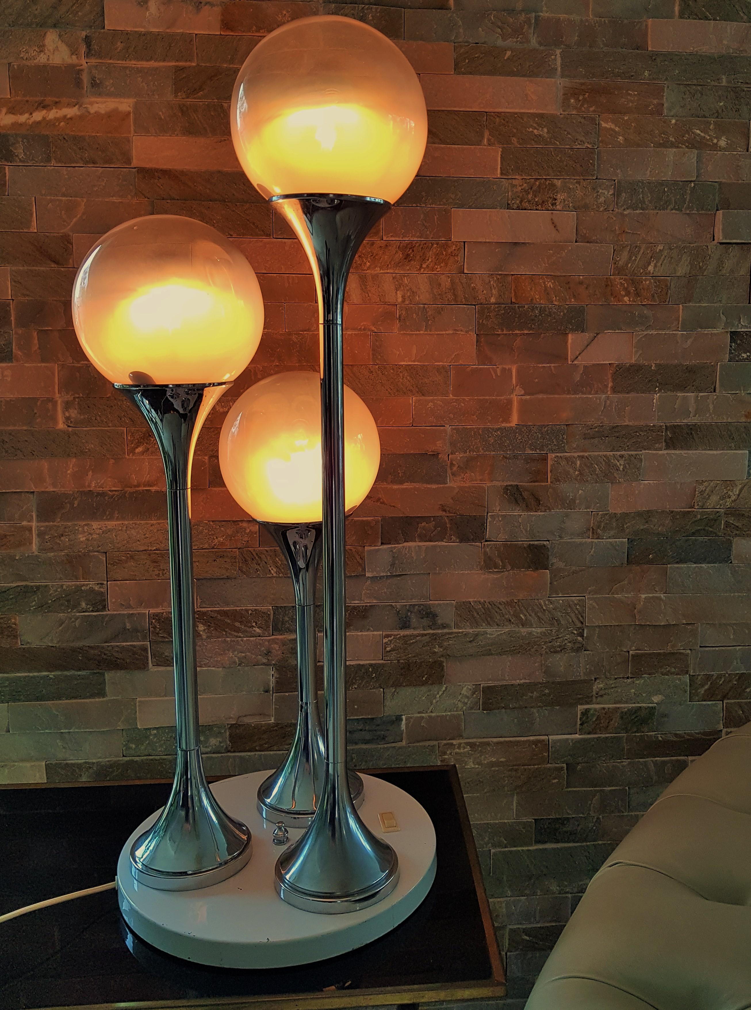Midcentury Reggiani Table Lamp, Italy, 1965 For Sale 8